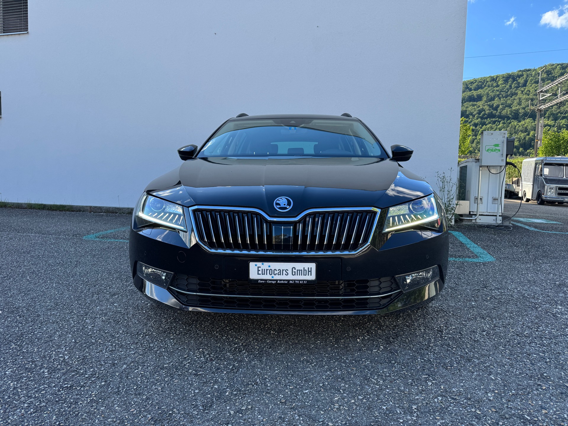 SKODA Superb Combi 2.0 TDi Style 4x4 DSG-image-1