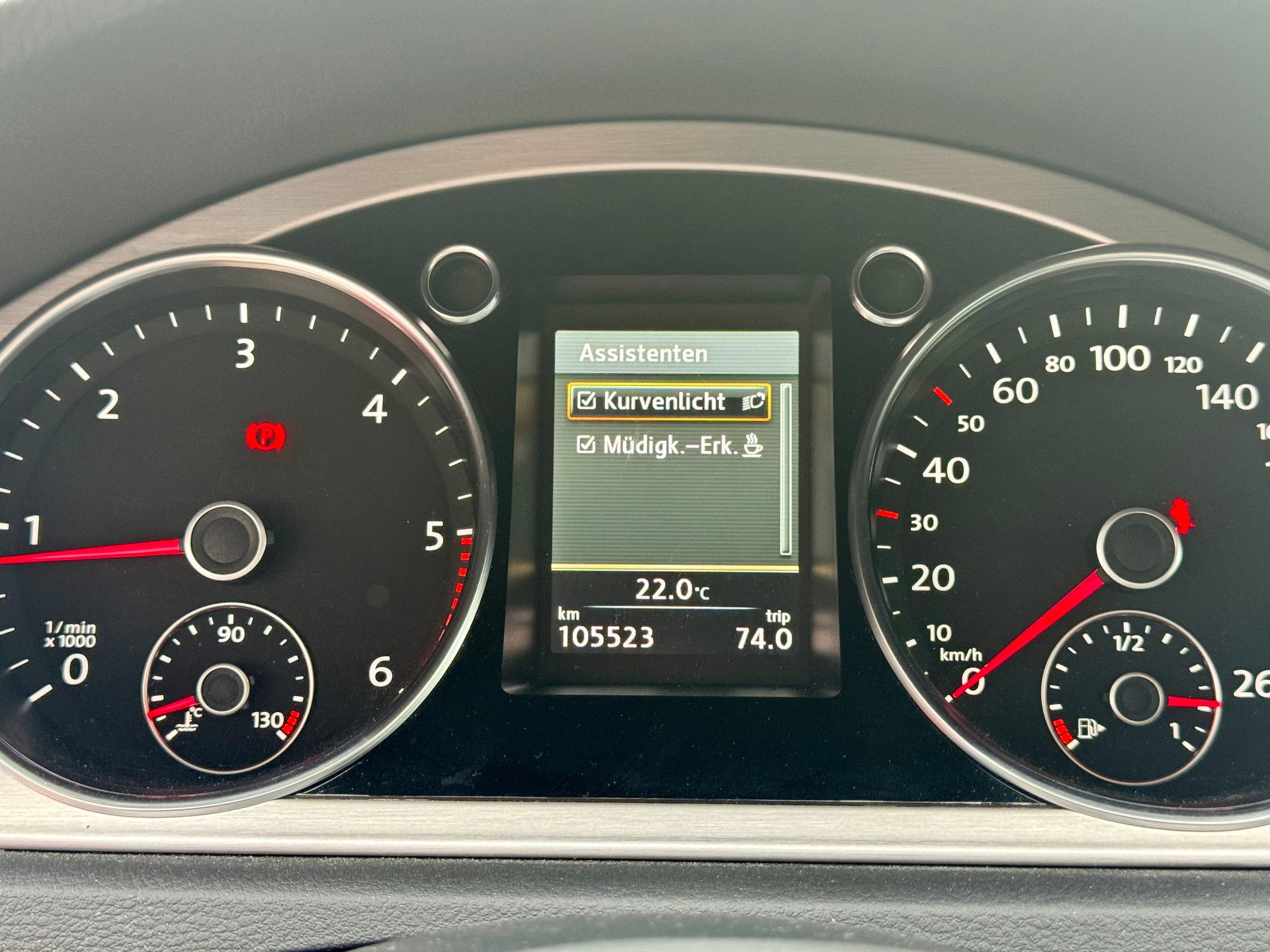 VW Passat 2.0 TDI BMT Highline 4Motion DSG *ab MFK & Service*-image-14