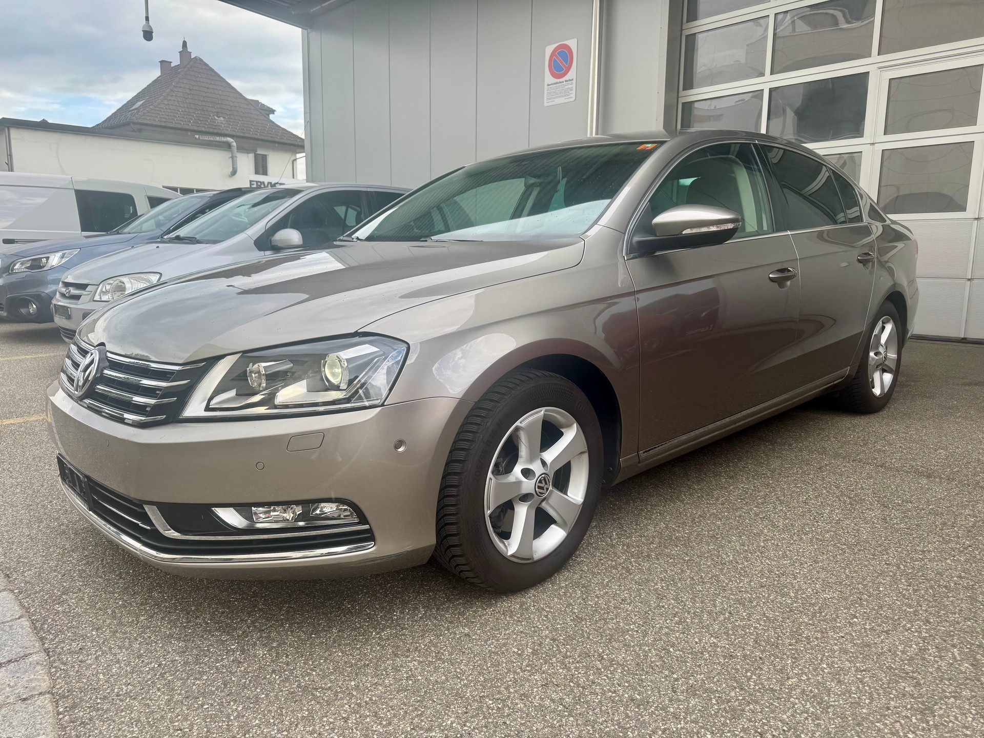 VW Passat 2.0 TDI BMT Highline 4Motion DSG *ab MFK & Service*-image-0