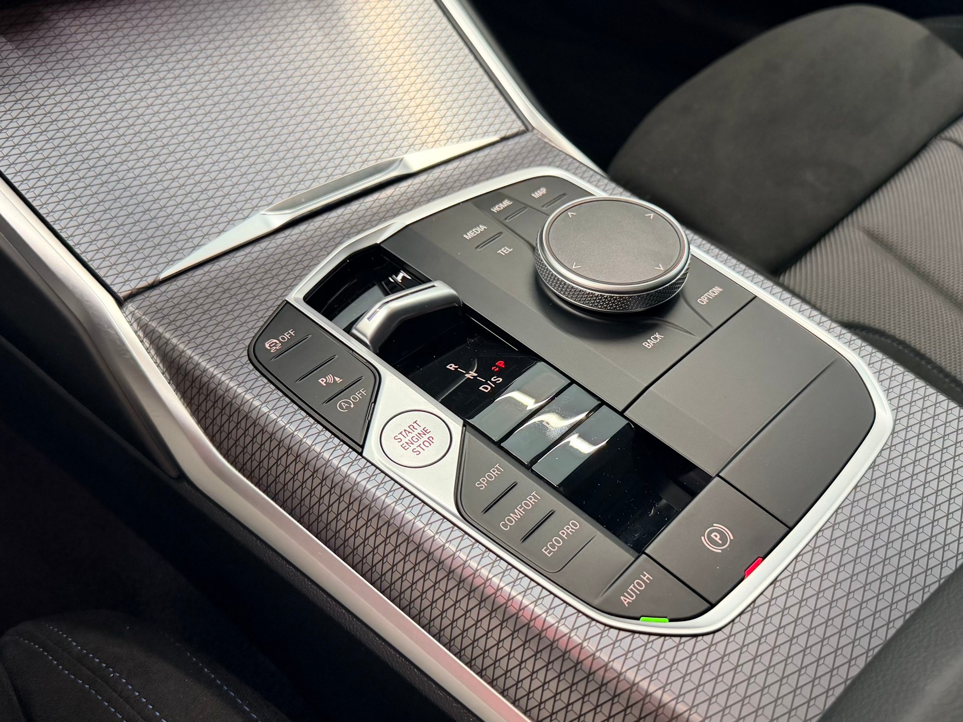 BMW 330i Touring xDrive Steptronic M Sport Pro-image-24