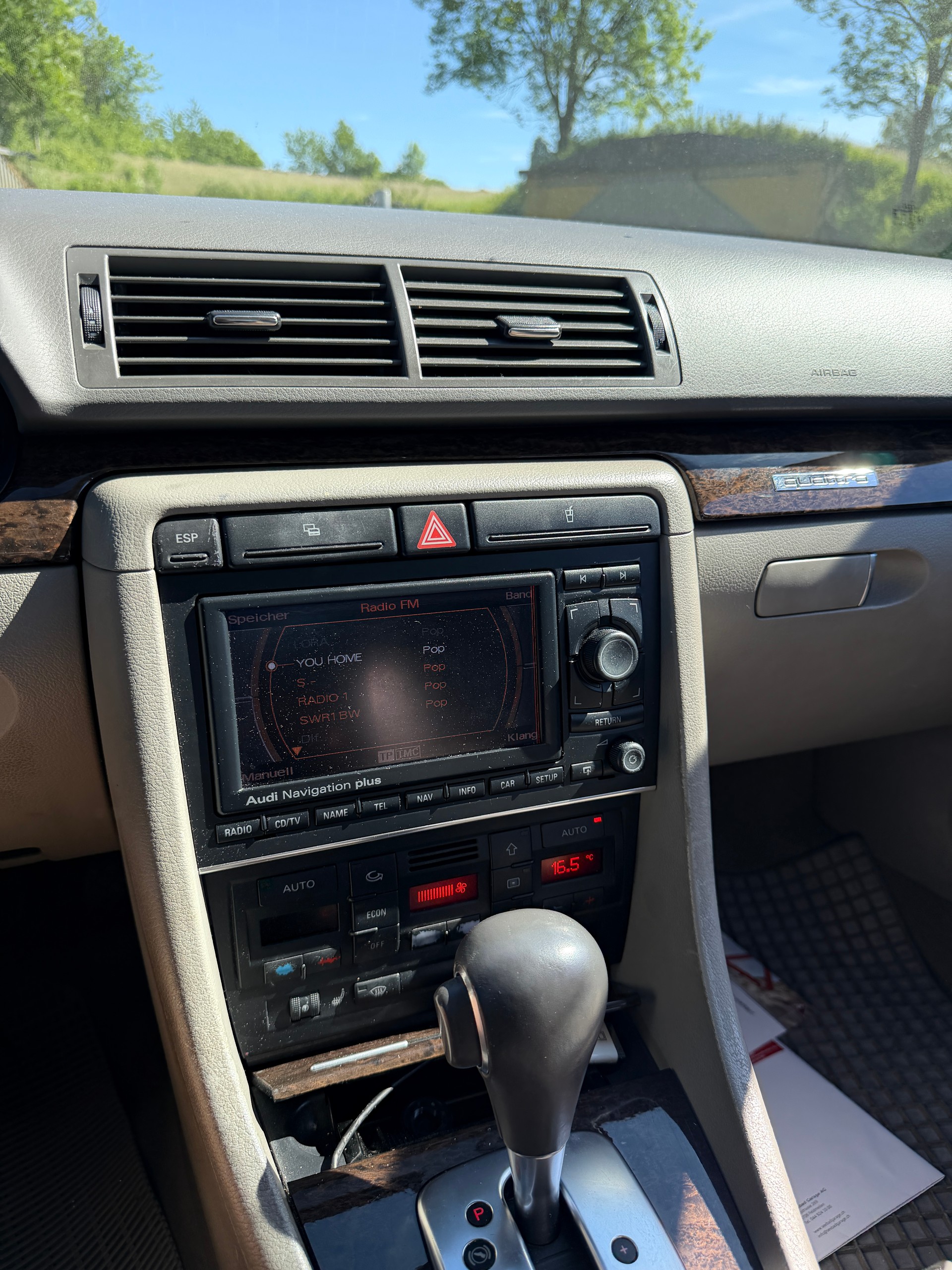 AUDI A4 Limousine 3.0 V6 TDI quattro-image-14