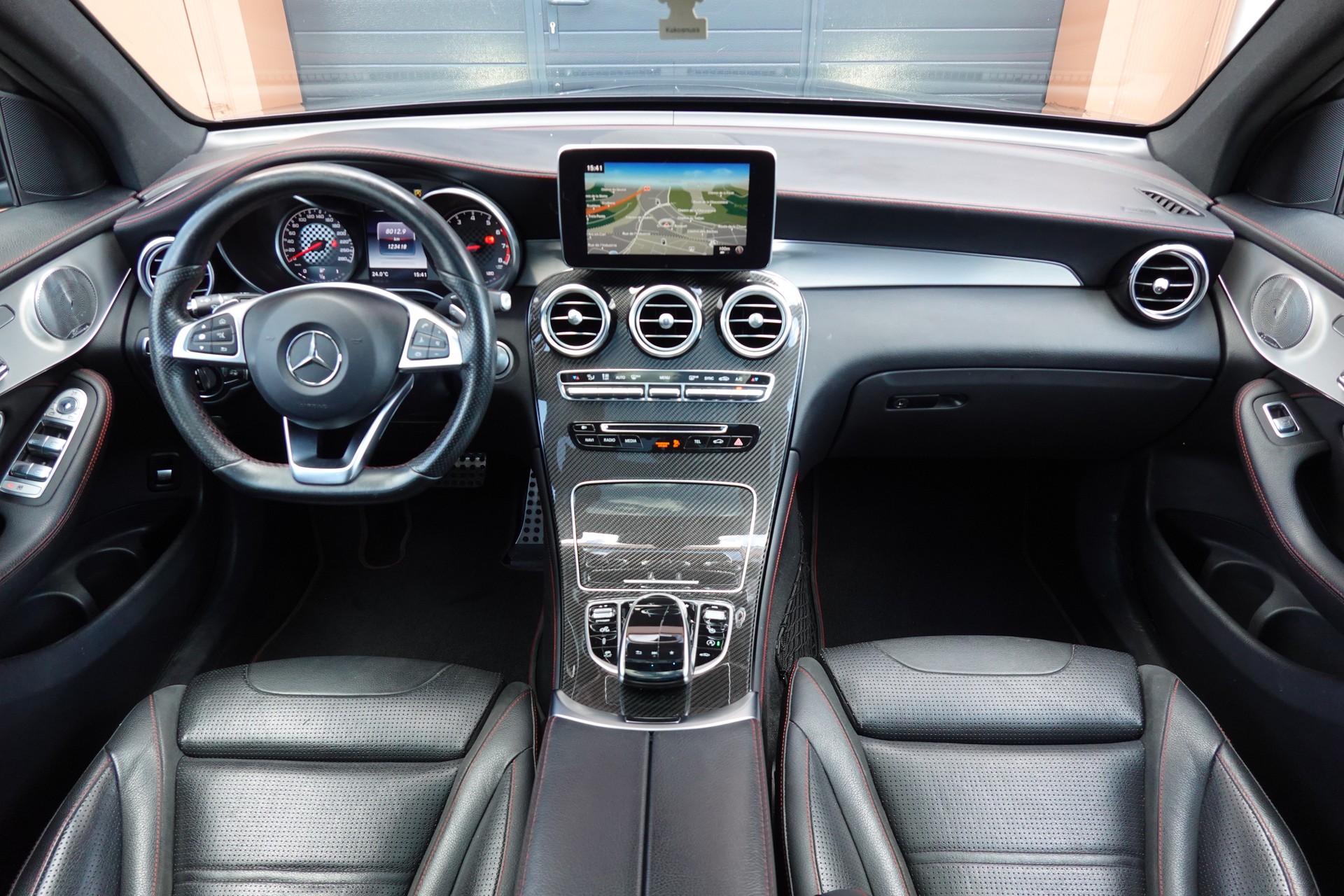 MERCEDES-BENZ GLC 43 AMG - " CH Auto * Toit Ouvrant * Sièges Electriques+Chauffant * GPS * Lumière Ambiance * Sièges chauffant arrière "-image-10