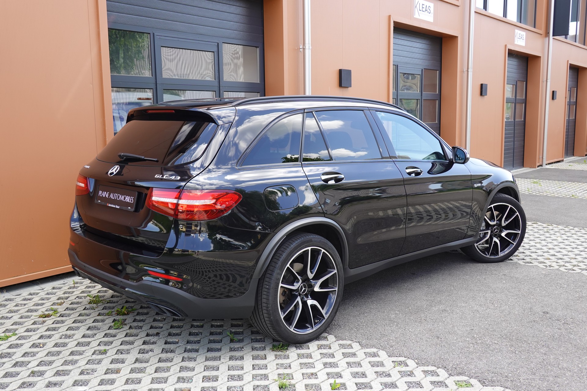 MERCEDES-BENZ GLC 43 AMG - " CH Auto * Toit Ouvrant * Sièges Electriques+Chauffant * GPS * Lumière Ambiance * Sièges chauffant arrière "-image-5