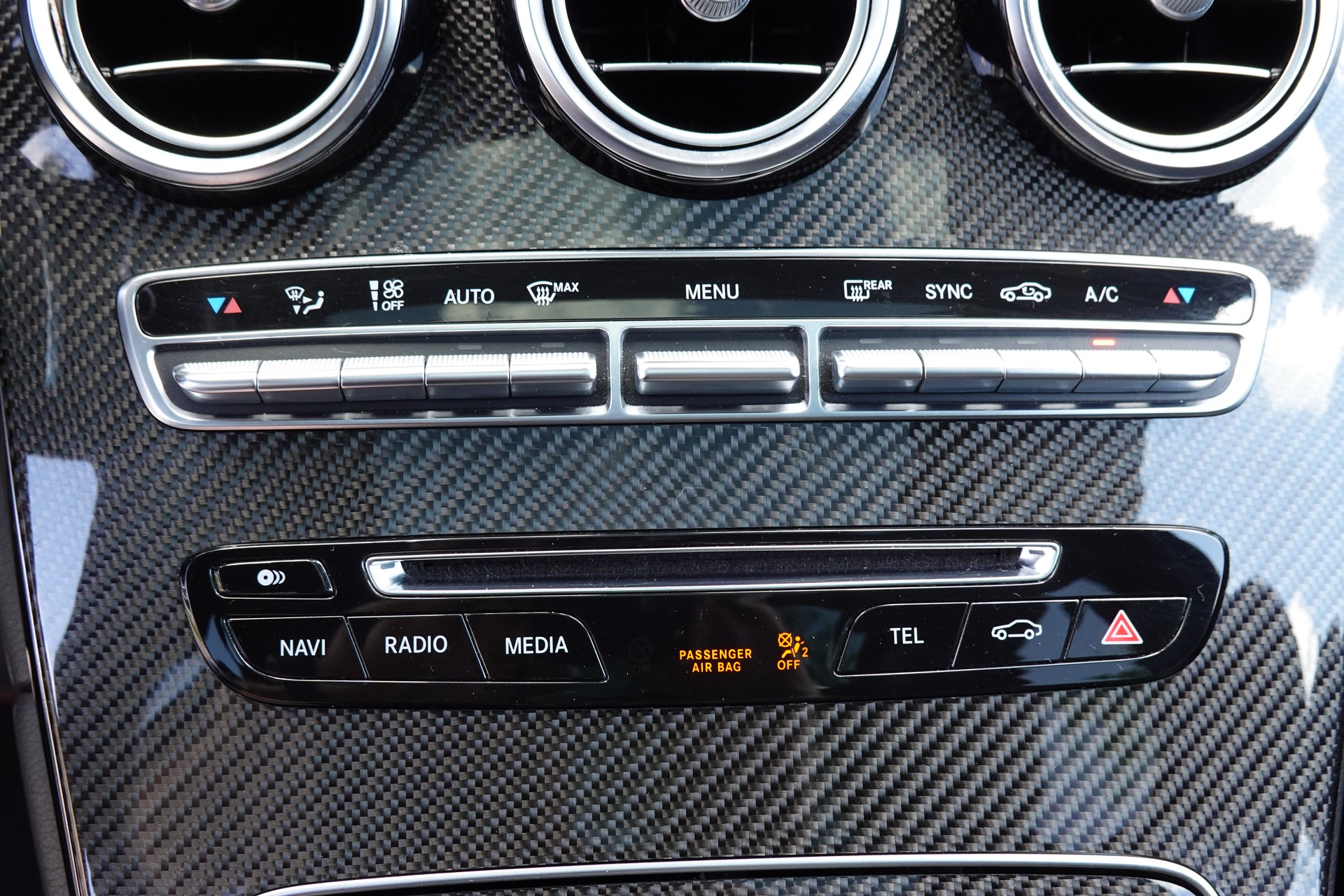 MERCEDES-BENZ GLC 43 AMG - " CH Auto * Toit Ouvrant * Sièges Electriques+Chauffant * GPS * Lumière Ambiance * Sièges chauffant arrière "-image-17