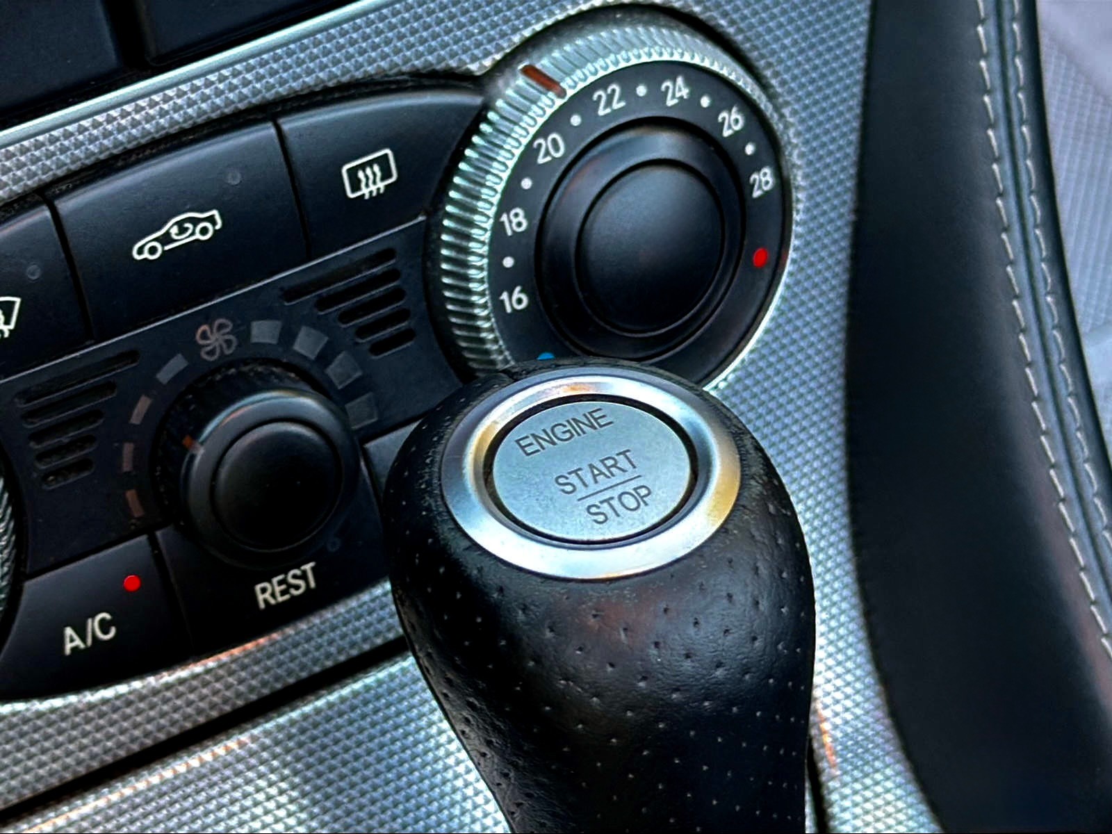 MERCEDES-BENZ SL 500 7G-Tronic-image-12