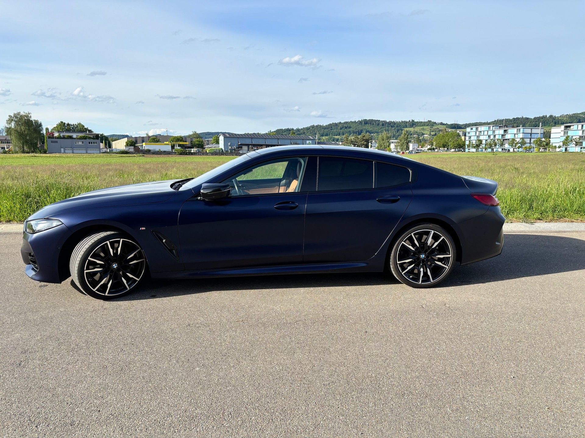 BMW M850i xDrive-image-11