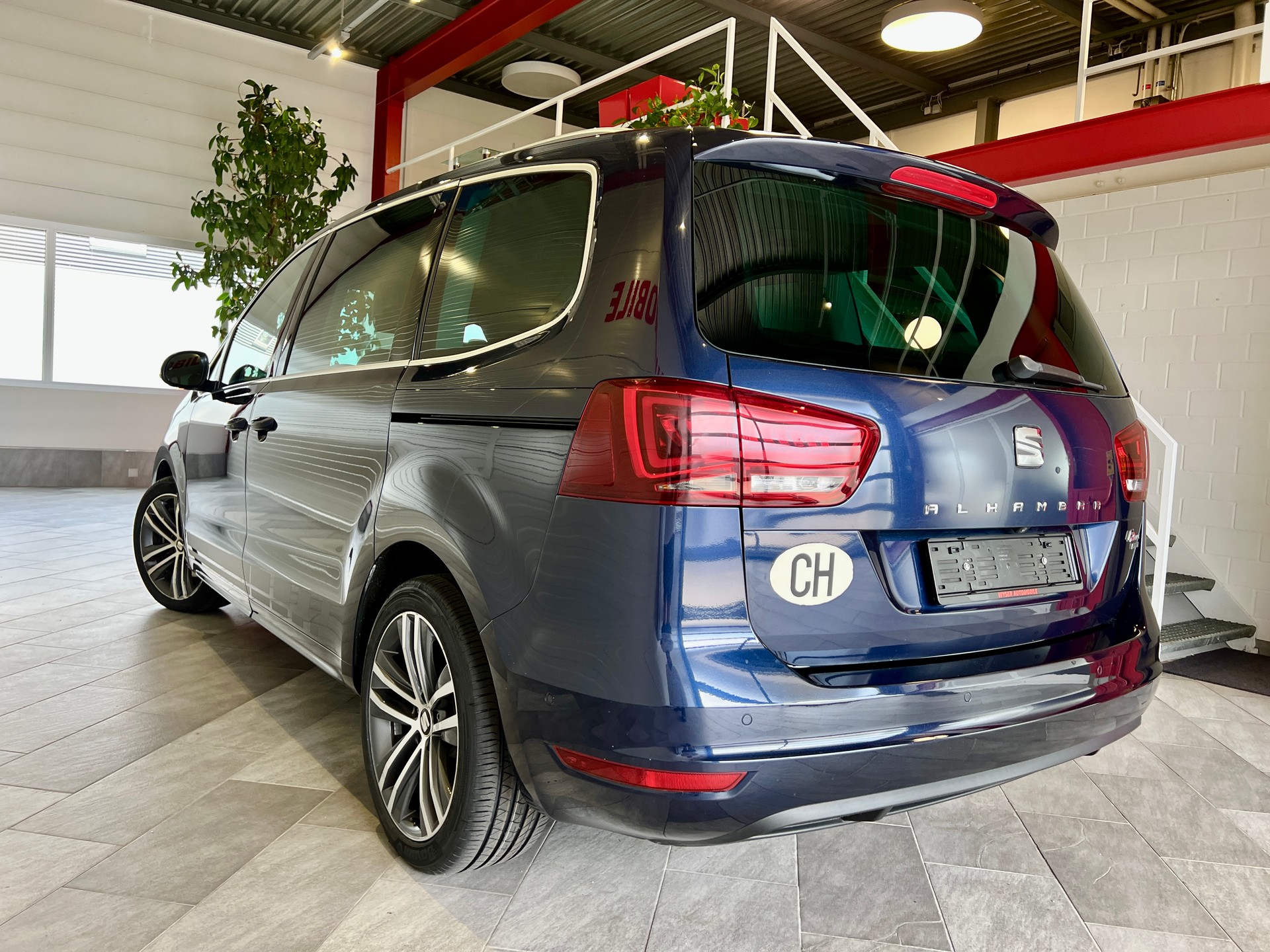 SEAT Alhambra 2.0 TDI FR Line 4Drive-image-4