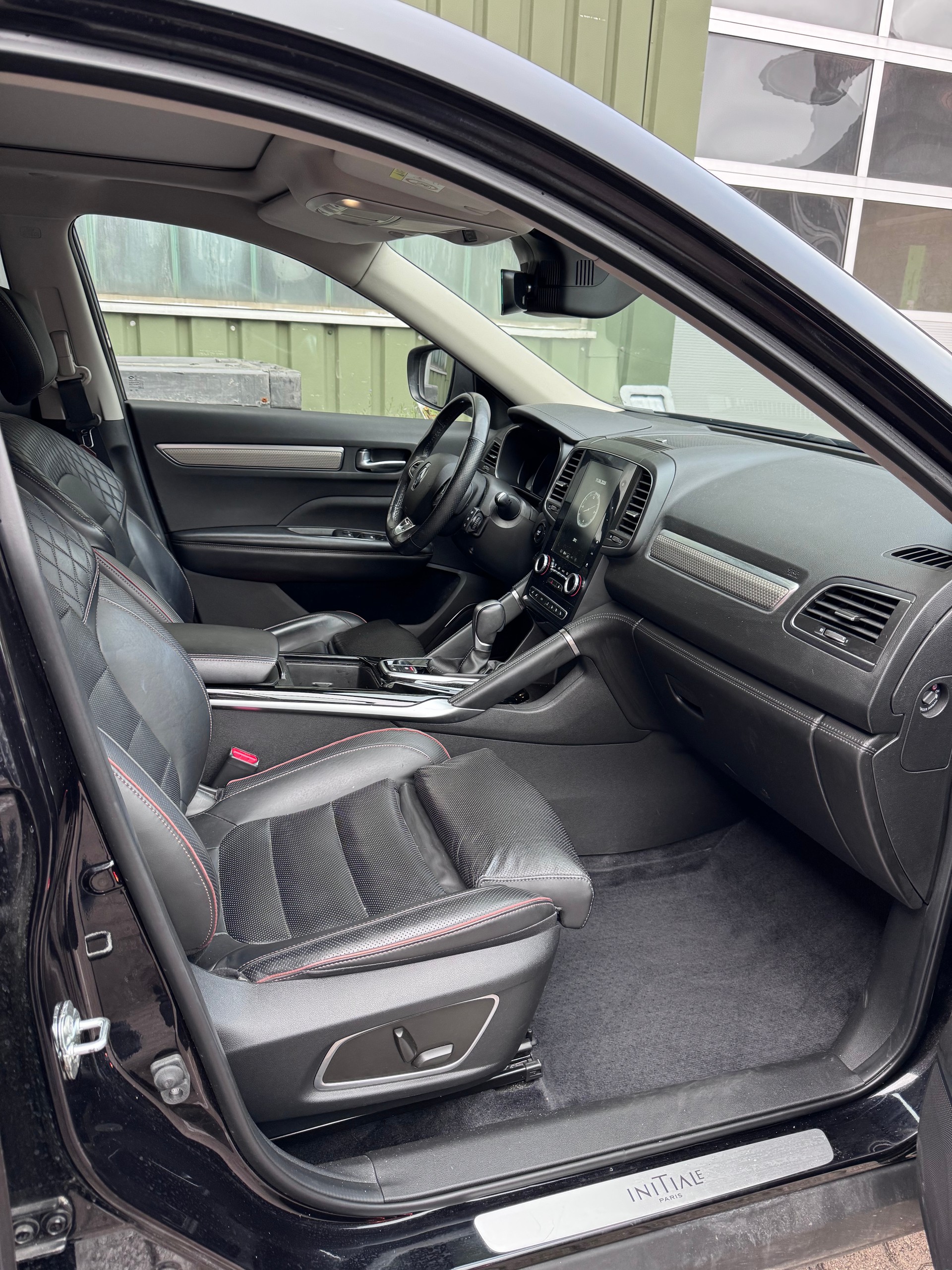 RENAULT Koleos 2.0 dCi Initiale 4WD Xtronic CVT-image-6