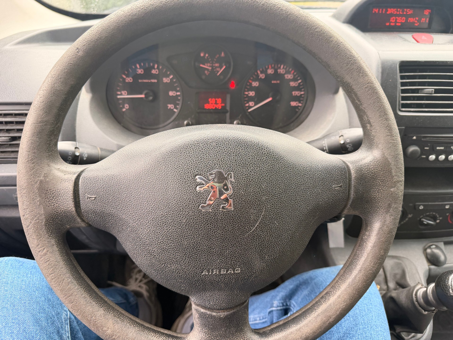 PEUGEOT Expert 2.0 HDi 229 L1H1-image-6