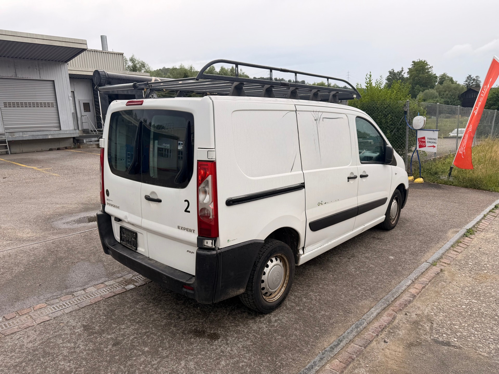 PEUGEOT Expert 2.0 HDi 229 L1H1-image-2
