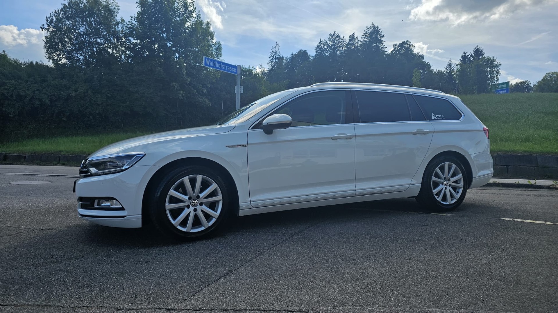 VW Passat Variant 2.0 TDI BMT Comfortline DSG 4Motion-image-0