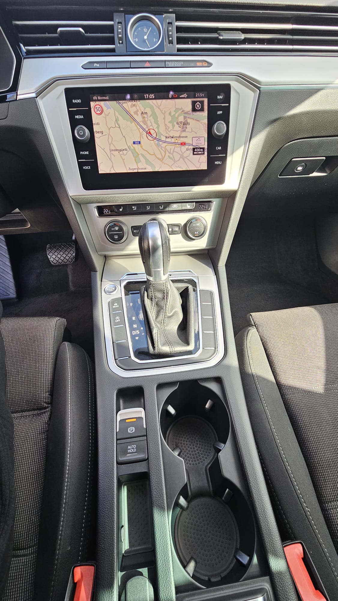 VW Passat Variant 2.0 TDI BMT Comfortline DSG 4Motion-image-6