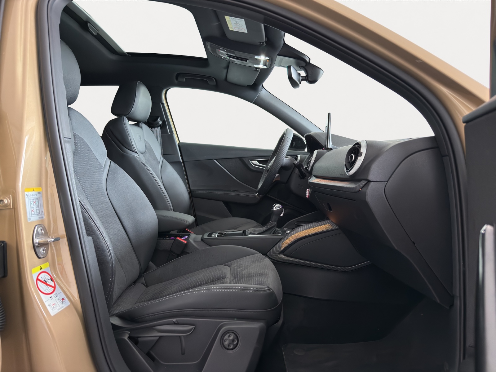 AUDI Q2 40 TFSI S line Attraction (Audi exclusive)-image-6