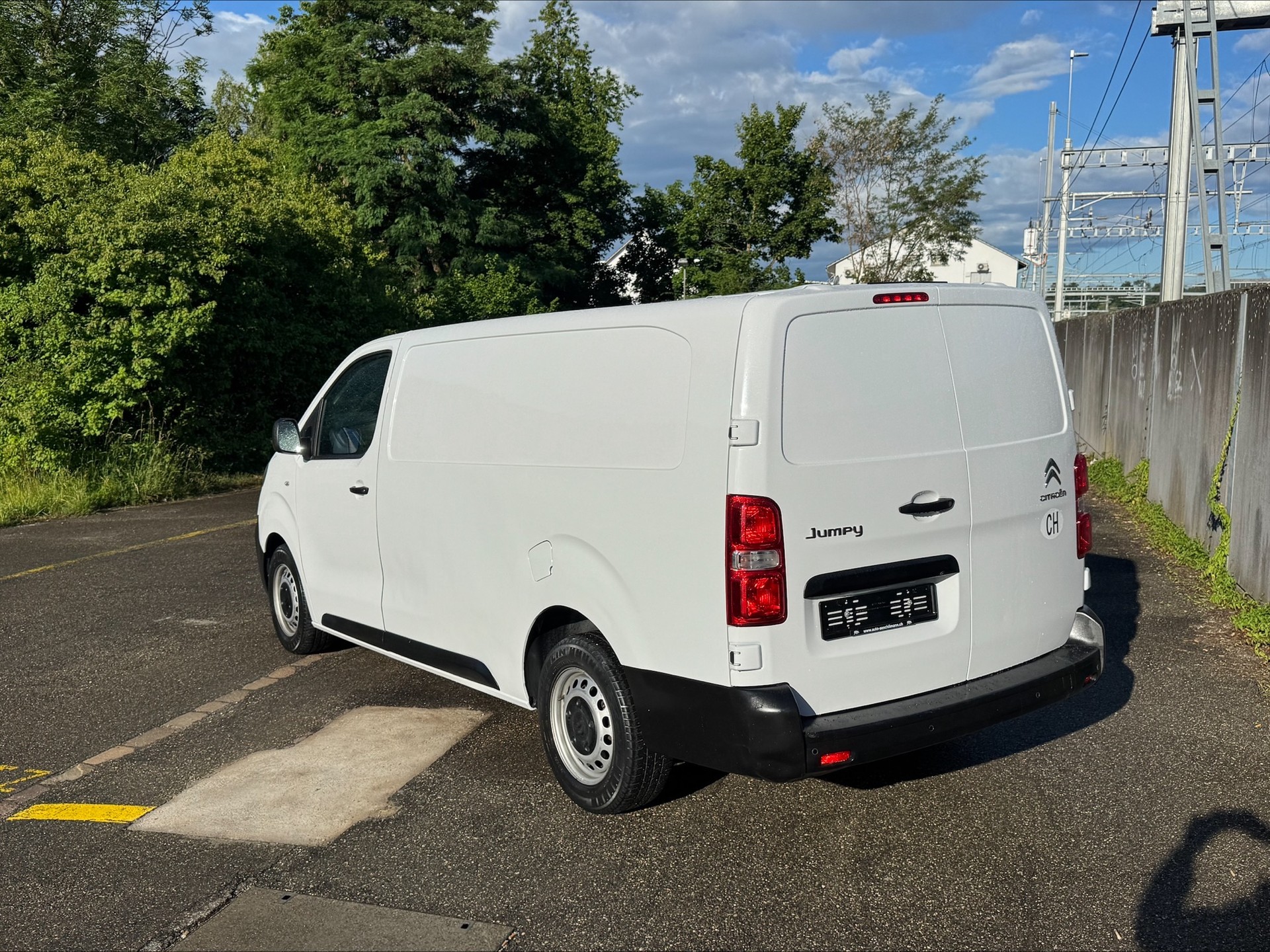 CITROEN Jumpy 2.0 BlueHDi 145 XL EAT8-image-2