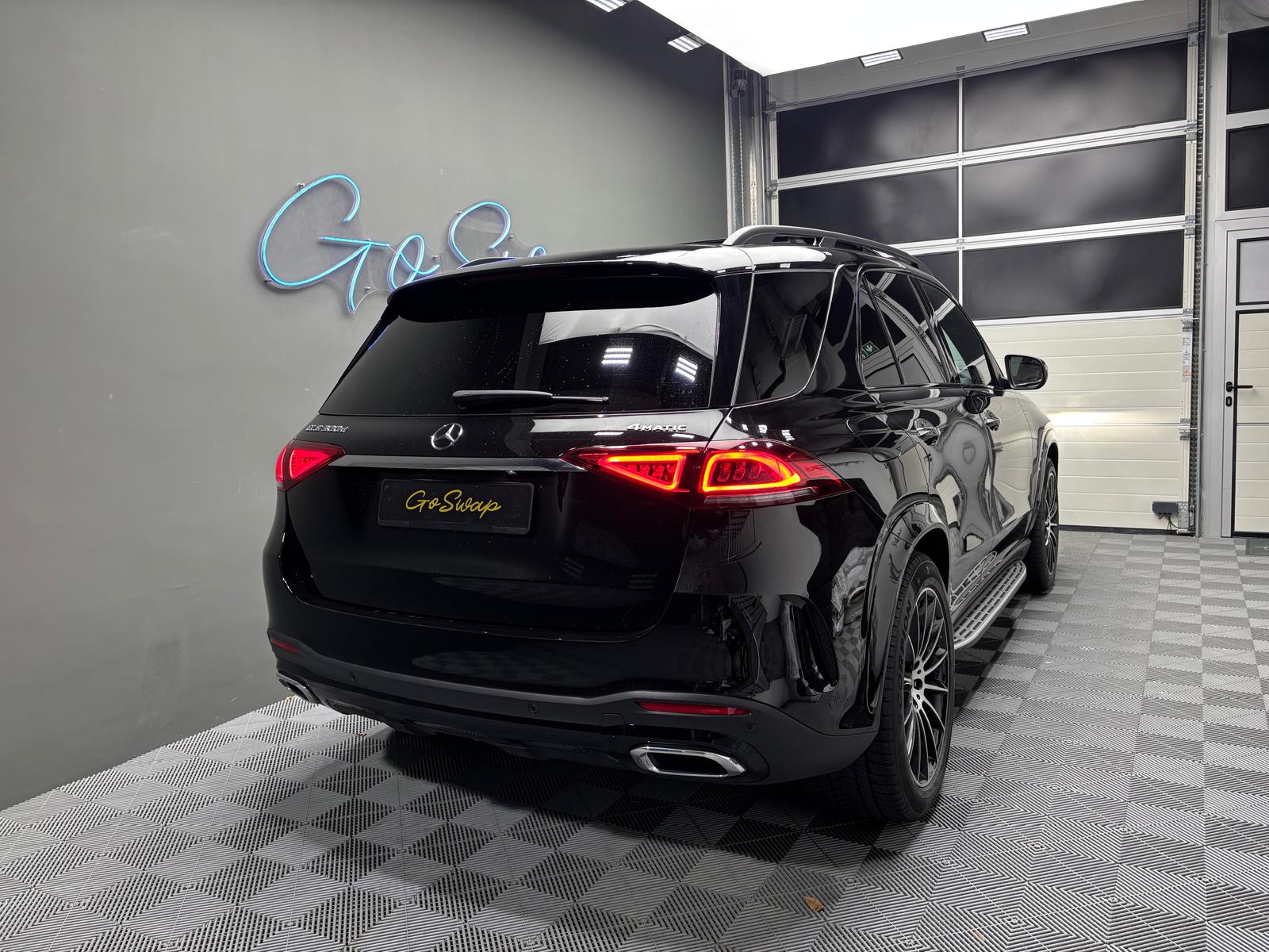MERCEDES-BENZ GLE 300 d 4Matic AMG Line 9G-Tronic - Attelage-showroom-element-3