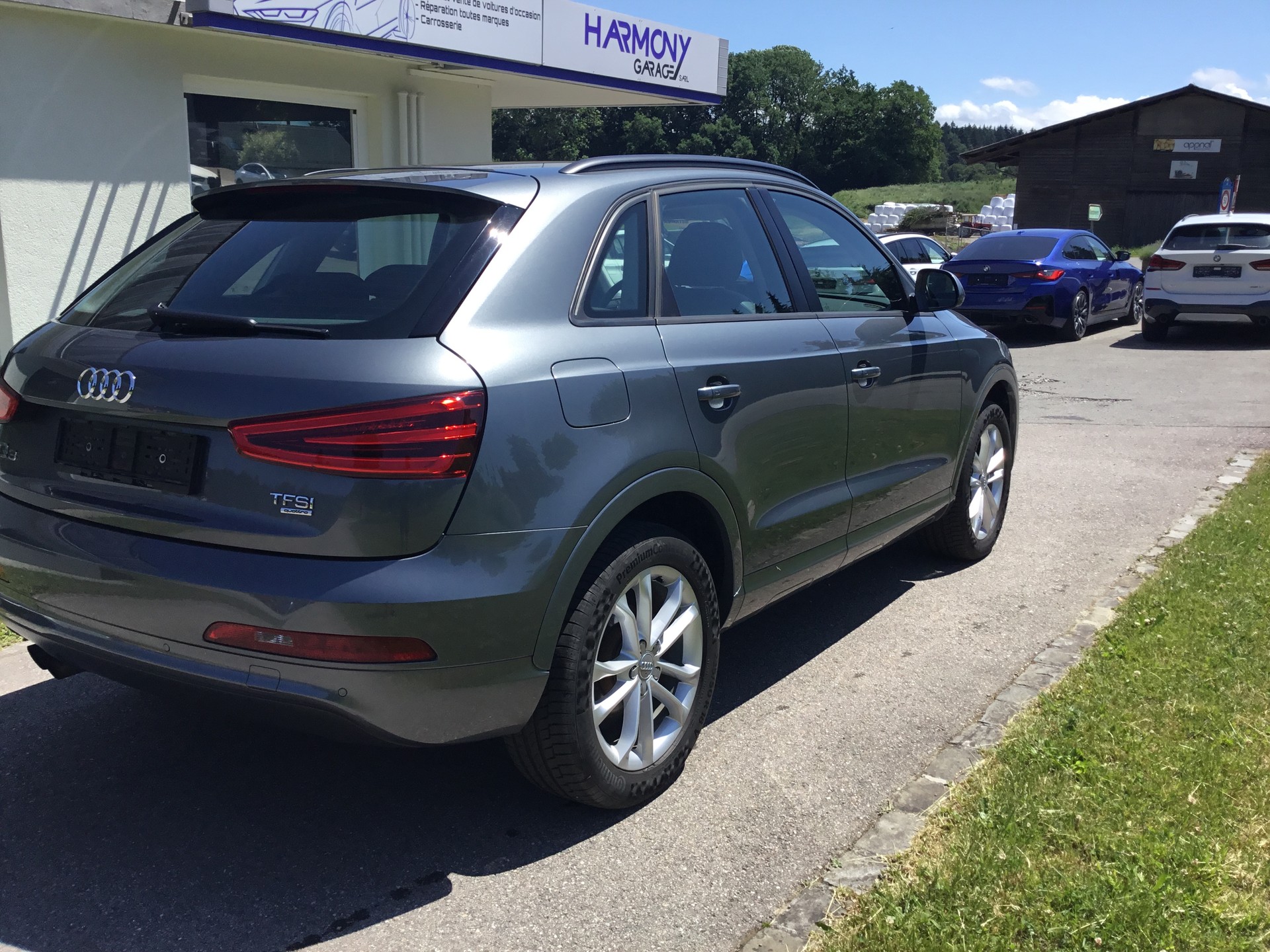 AUDI Q3 2.0 TFSI quattro S-tronic-image-6