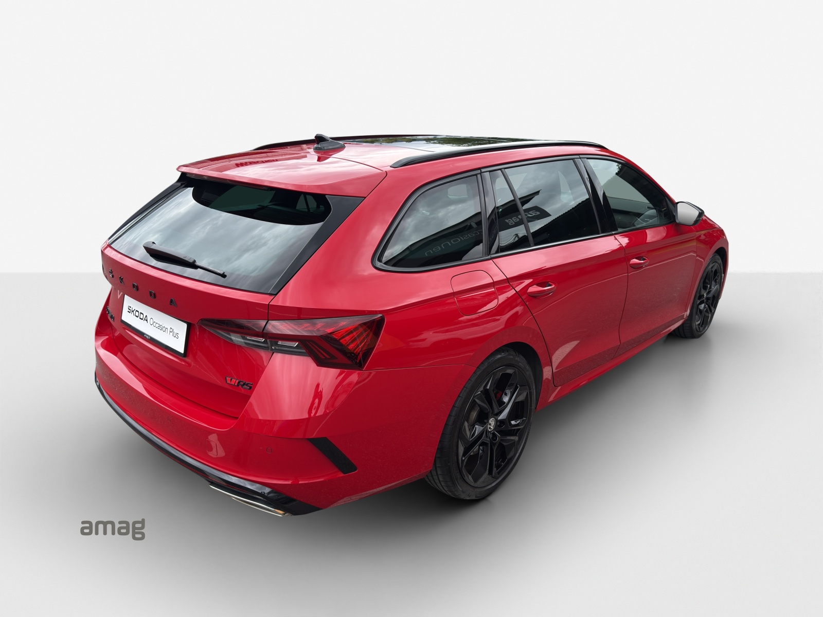 SKODA Octavia Combi 2.0 TSI DSG RS-image-4