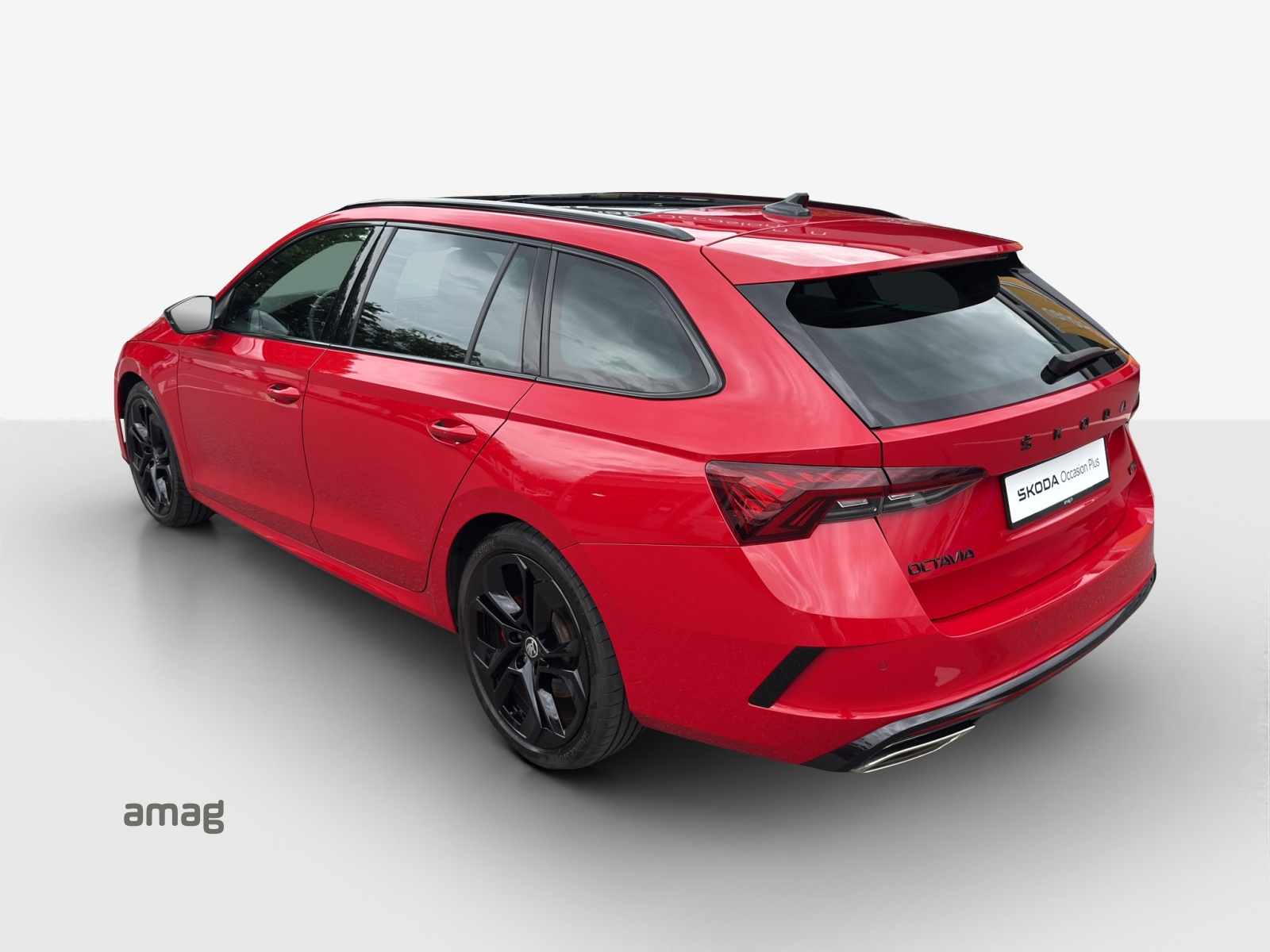 SKODA Octavia Combi 2.0 TSI DSG RS-image-2