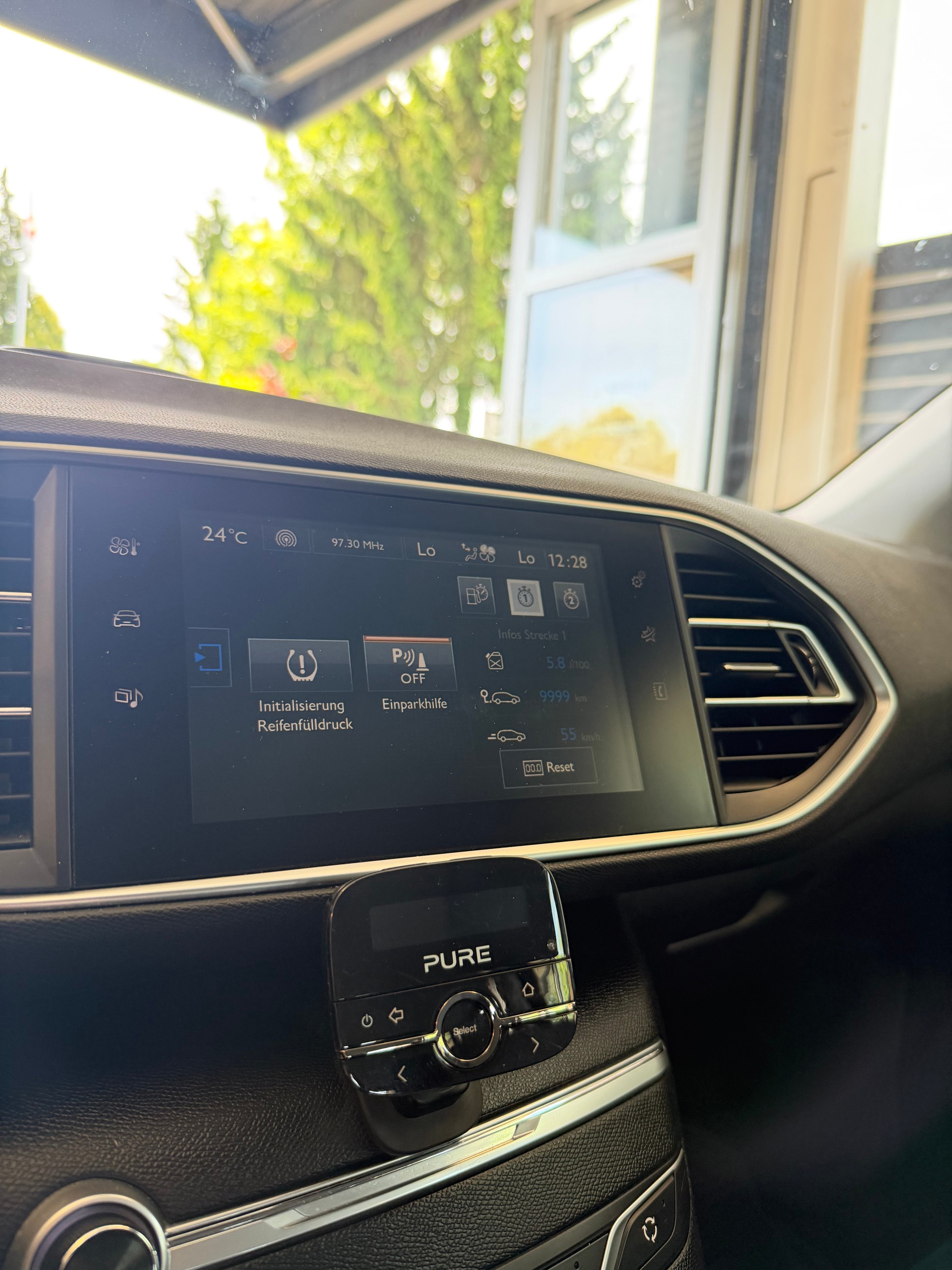 PEUGEOT 308 SW 1.2 THP Allure-image-13