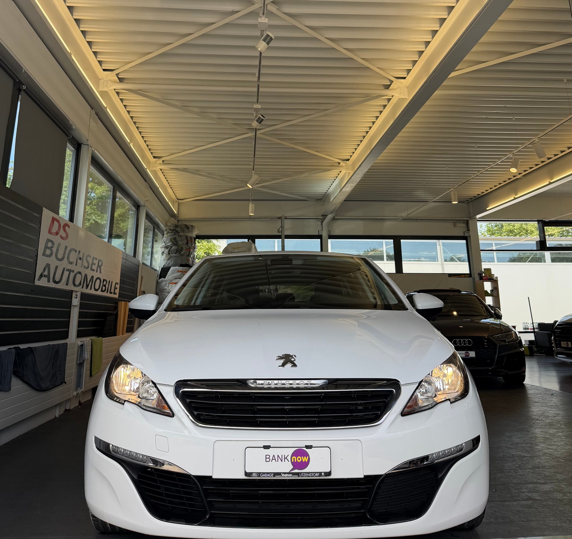 PEUGEOT 308 SW 1.2 THP Allure-image-2