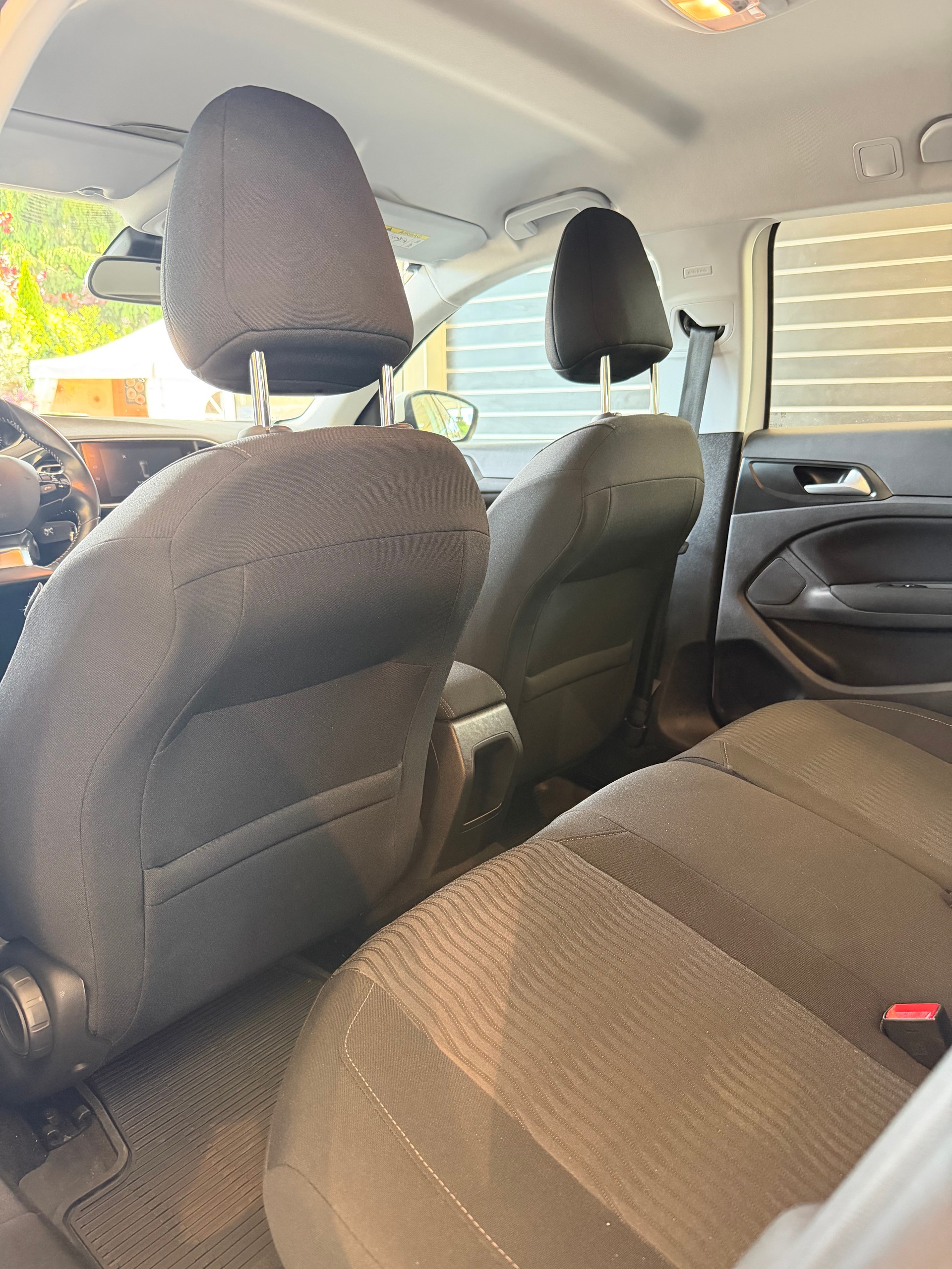 PEUGEOT 308 SW 1.2 THP Allure-image-7