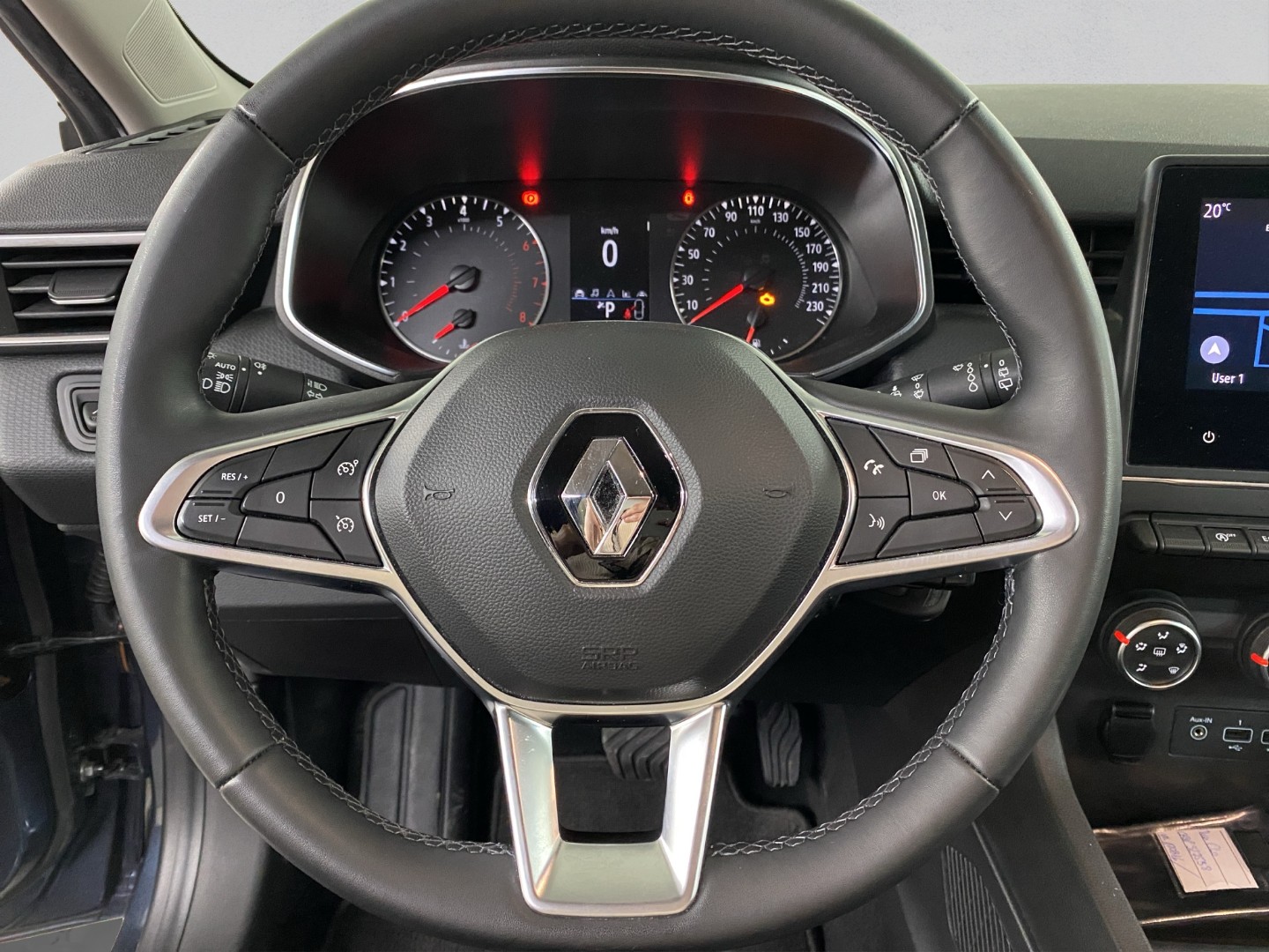 RENAULT Clio 1.0 Zen CVT-image-11