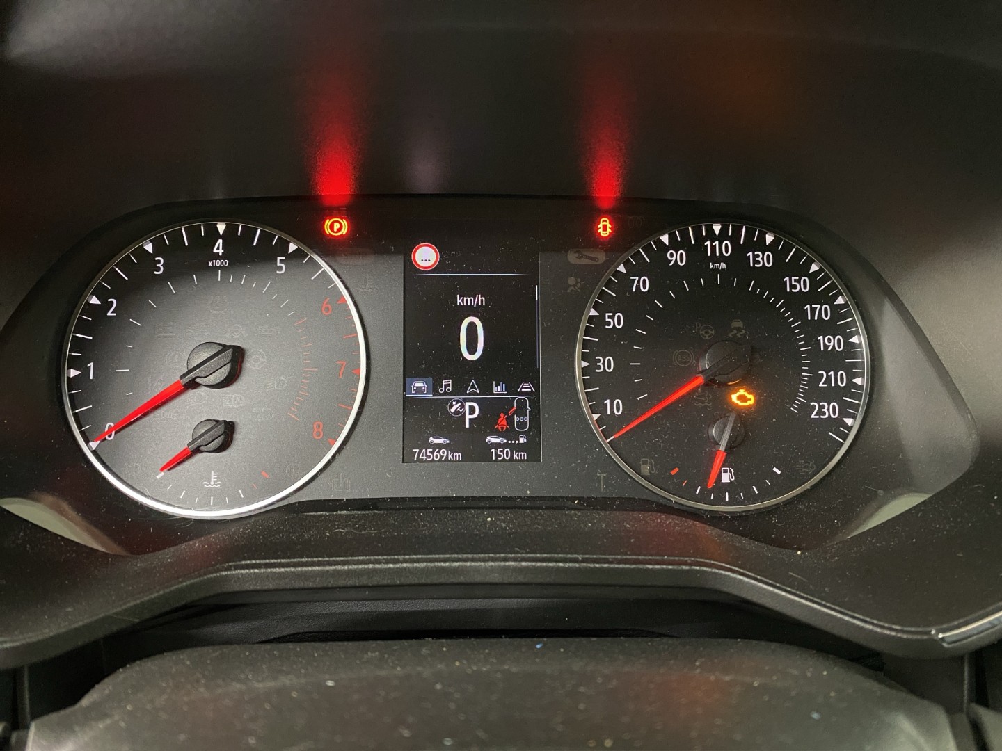RENAULT Clio 1.0 Zen CVT-image-12