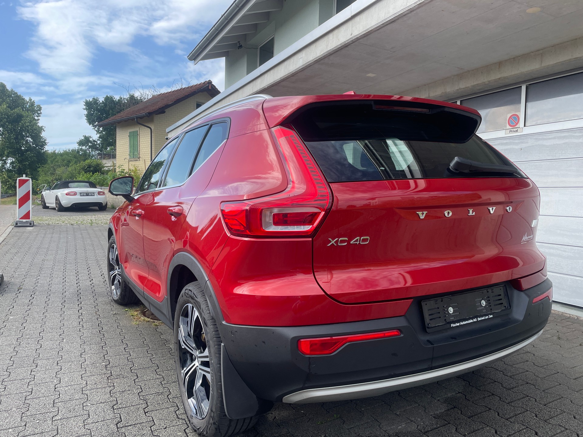VOLVO 1.5 T5 TE Inscription-image-2