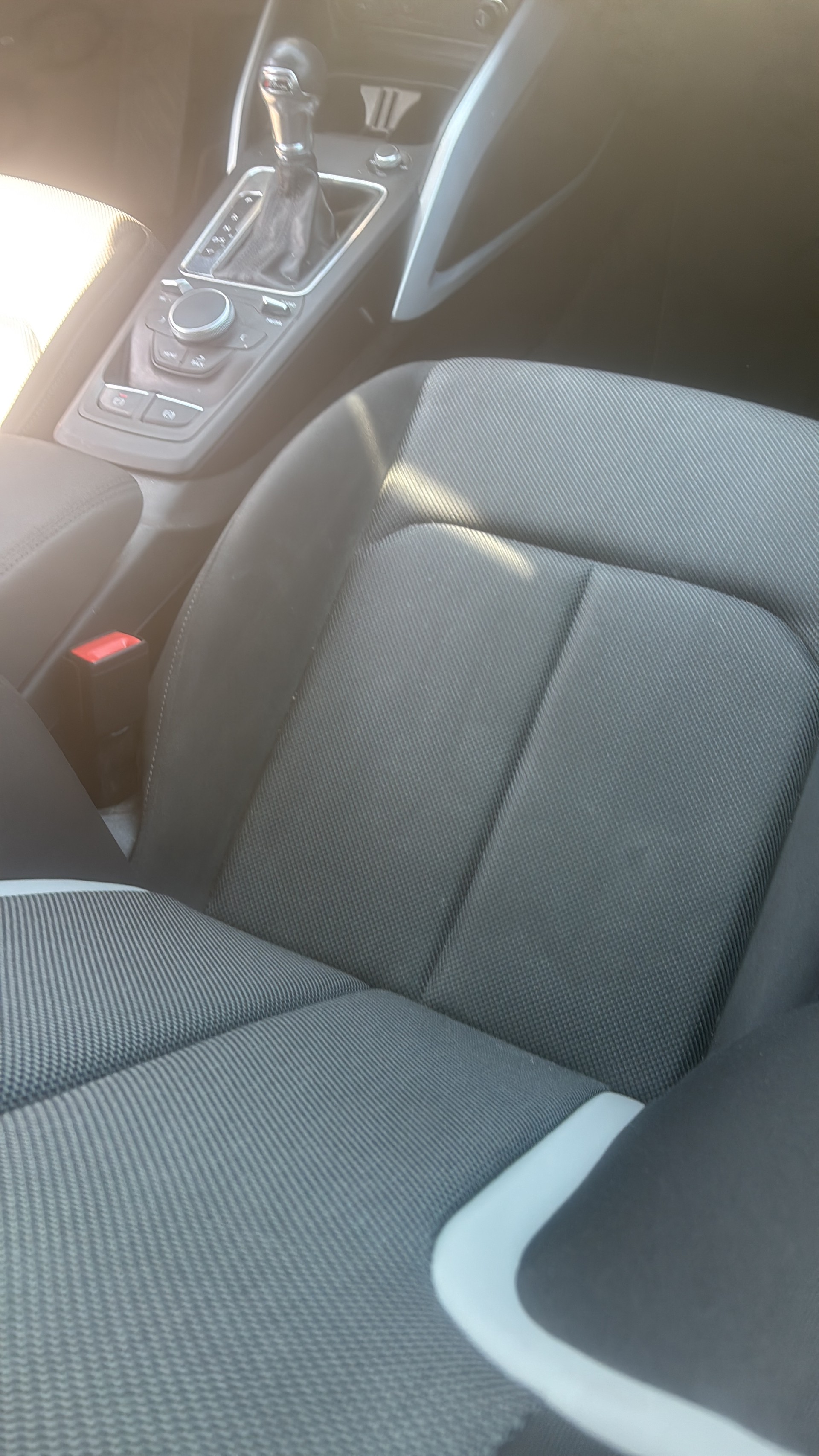 AUDI Q2 35 TFSI S-tronic-image-9