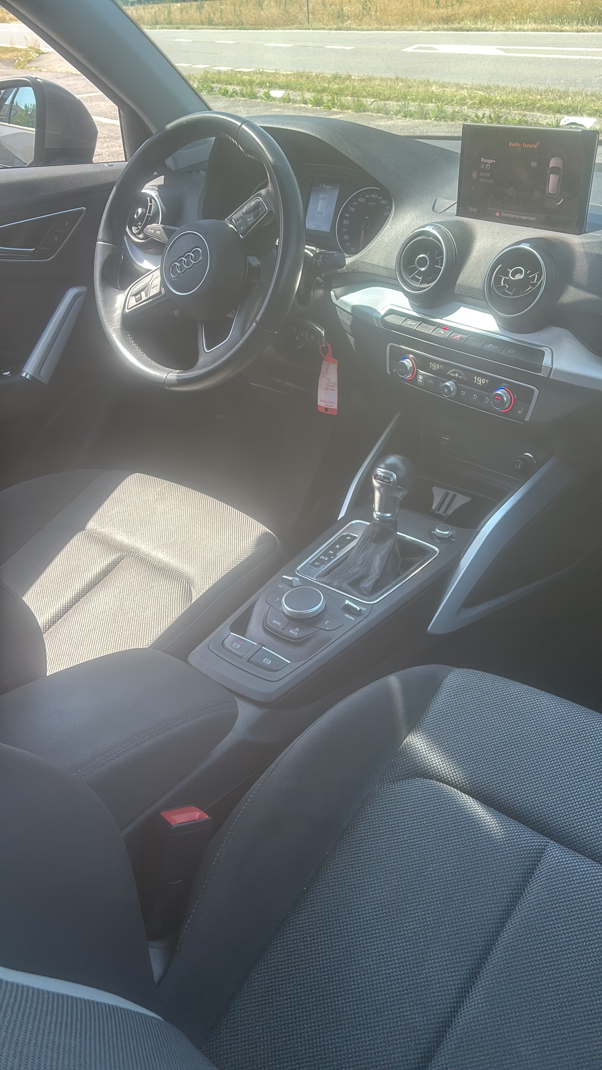AUDI Q2 35 TFSI S-tronic-image-6