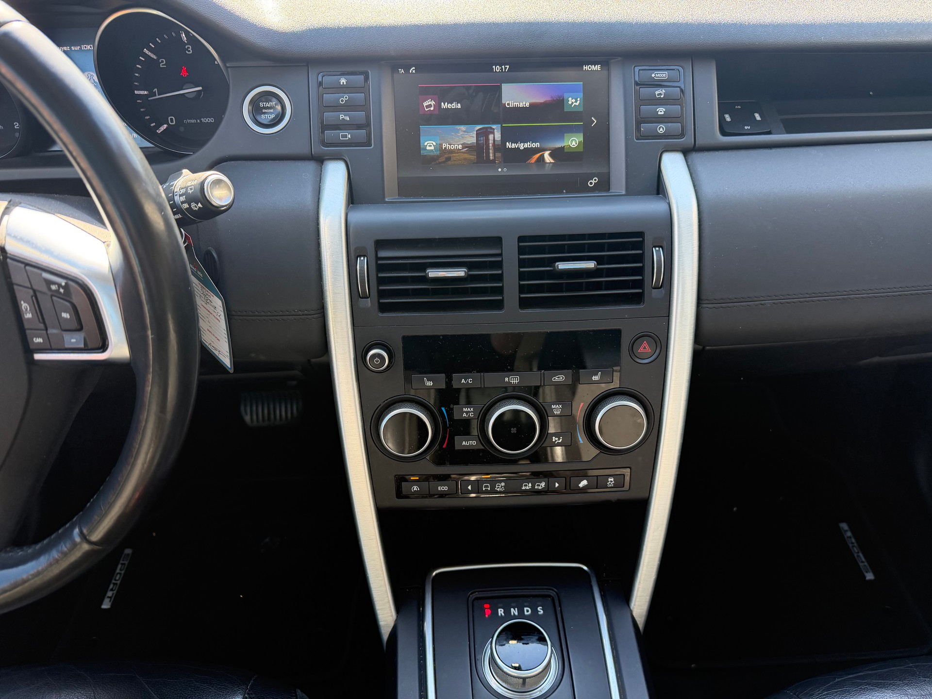LAND ROVER Discovery Sport 2.0 TD4 Pure AT9-image-13