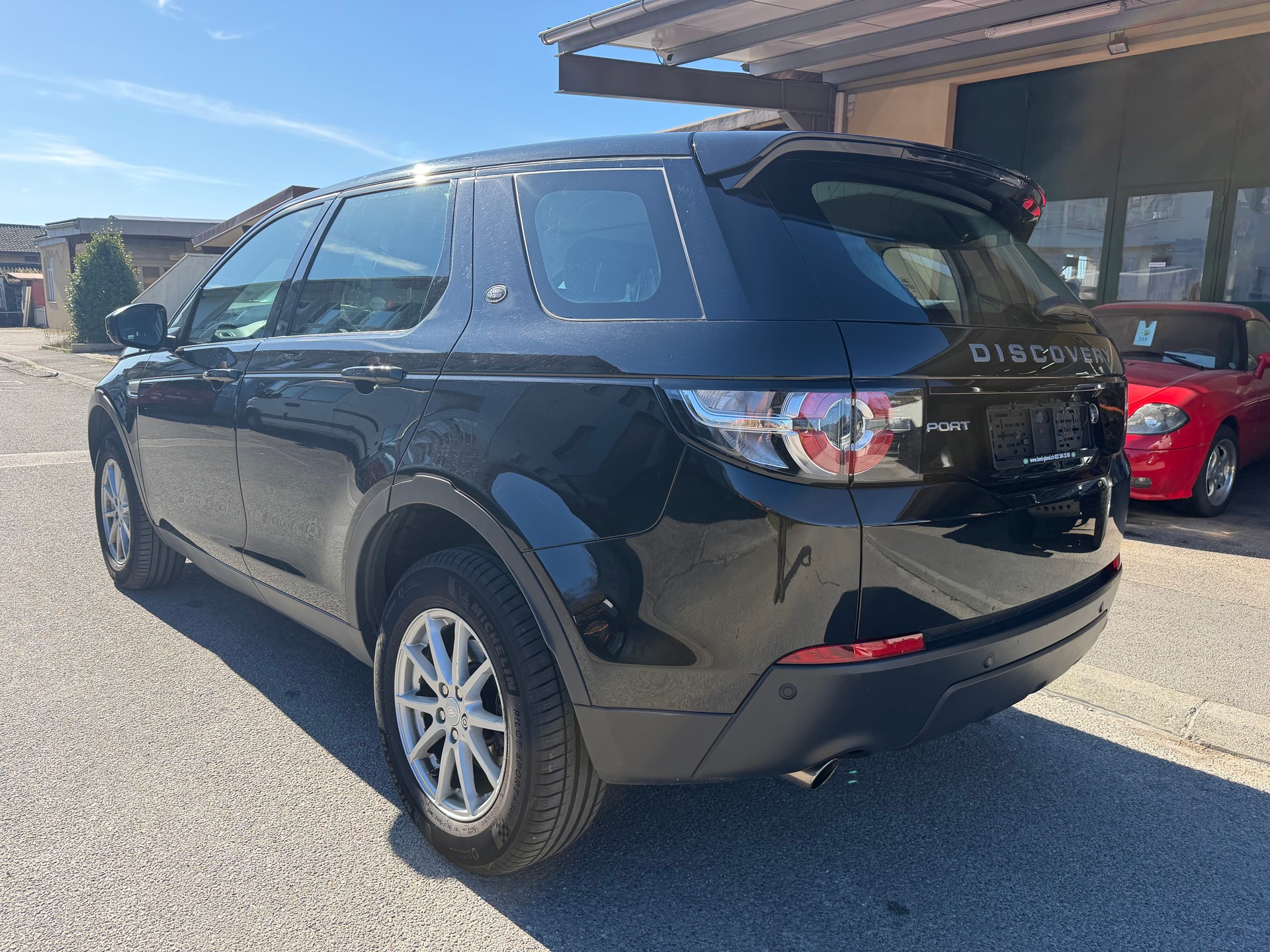 LAND ROVER Discovery Sport 2.0 TD4 Pure AT9-image-6