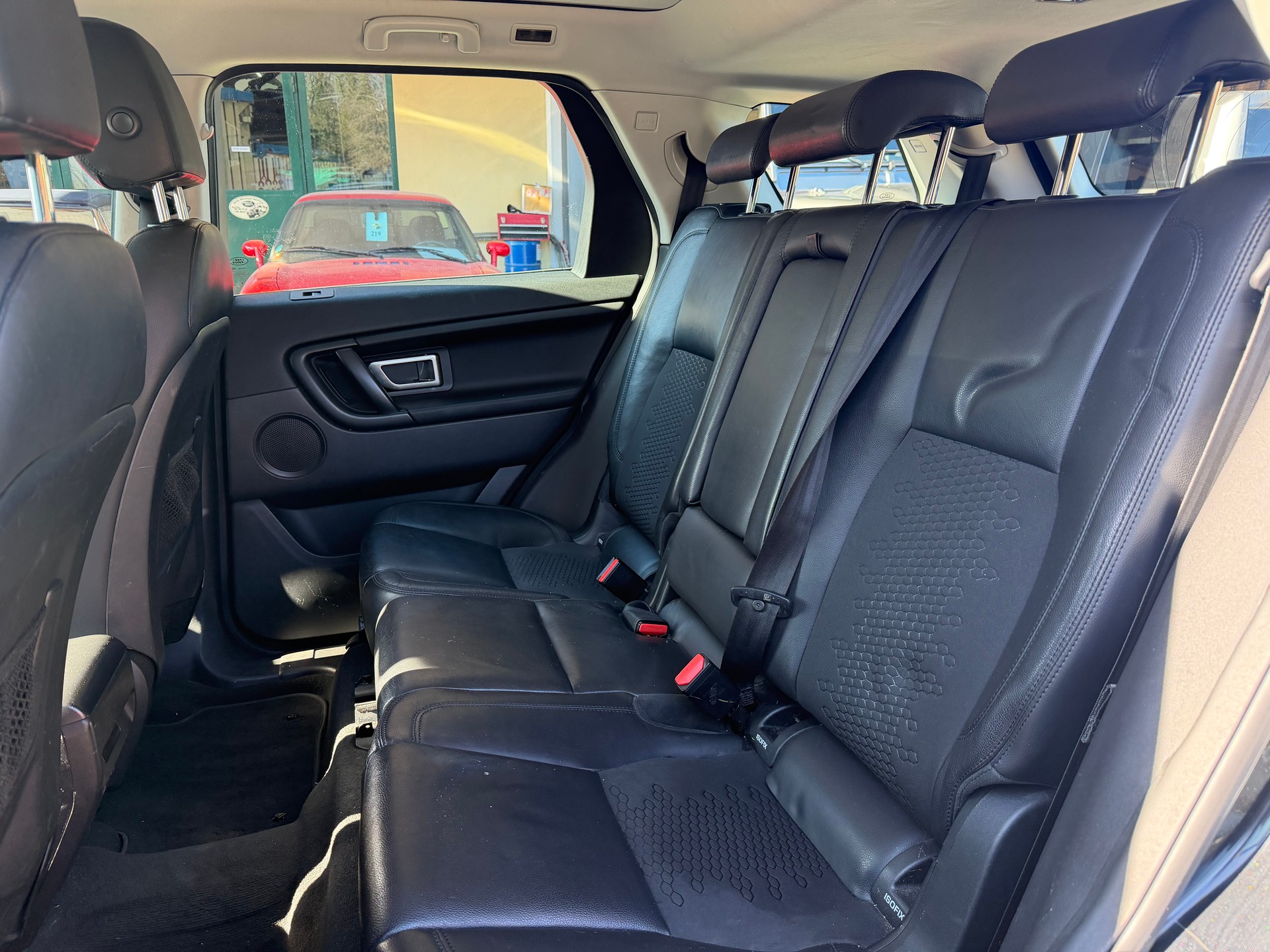 LAND ROVER Discovery Sport 2.0 TD4 Pure AT9-image-9