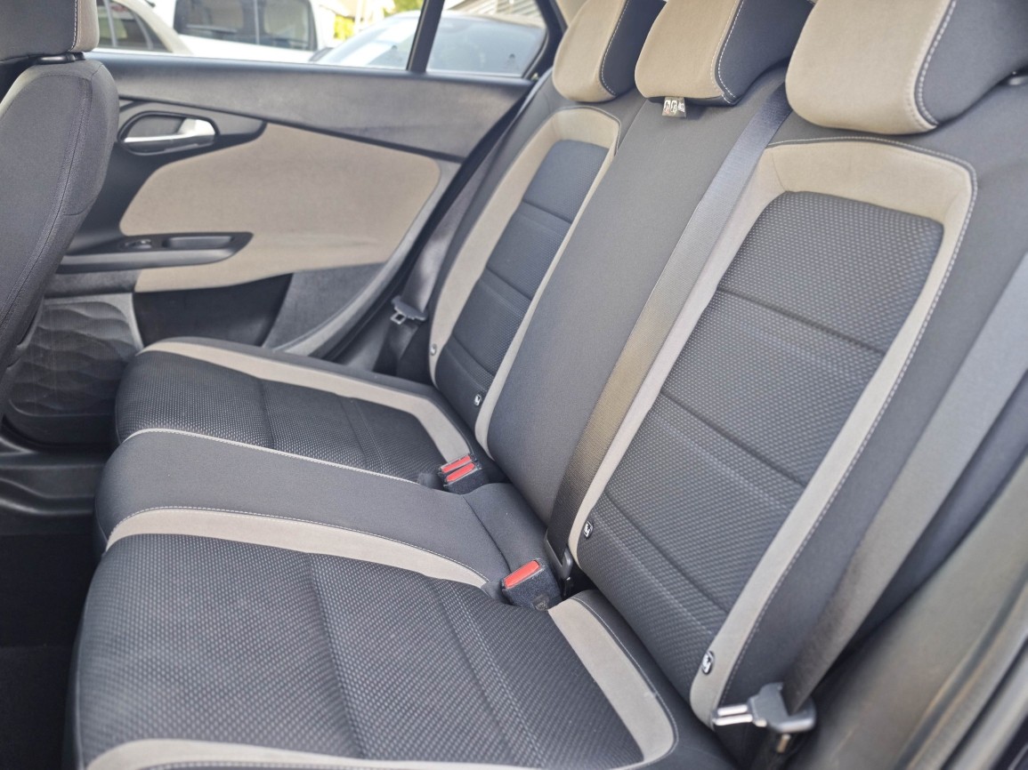FIAT Tipo SW 1.6 JTD Lounge DCT-image-5