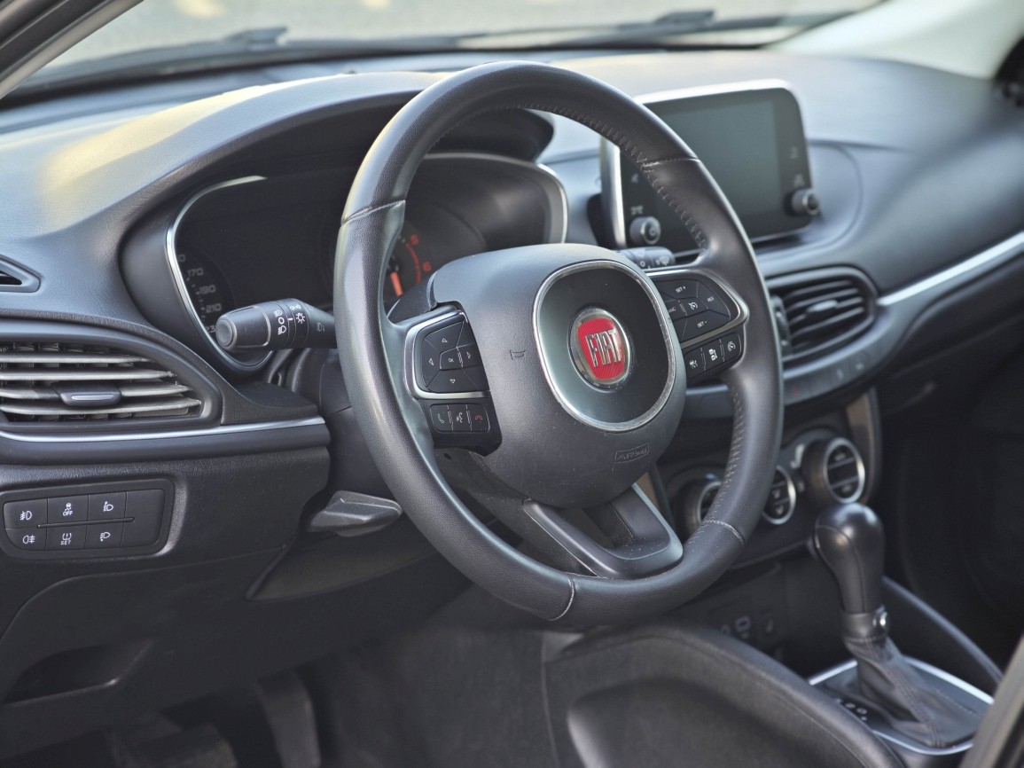 FIAT Tipo SW 1.6 JTD Lounge DCT-image-3
