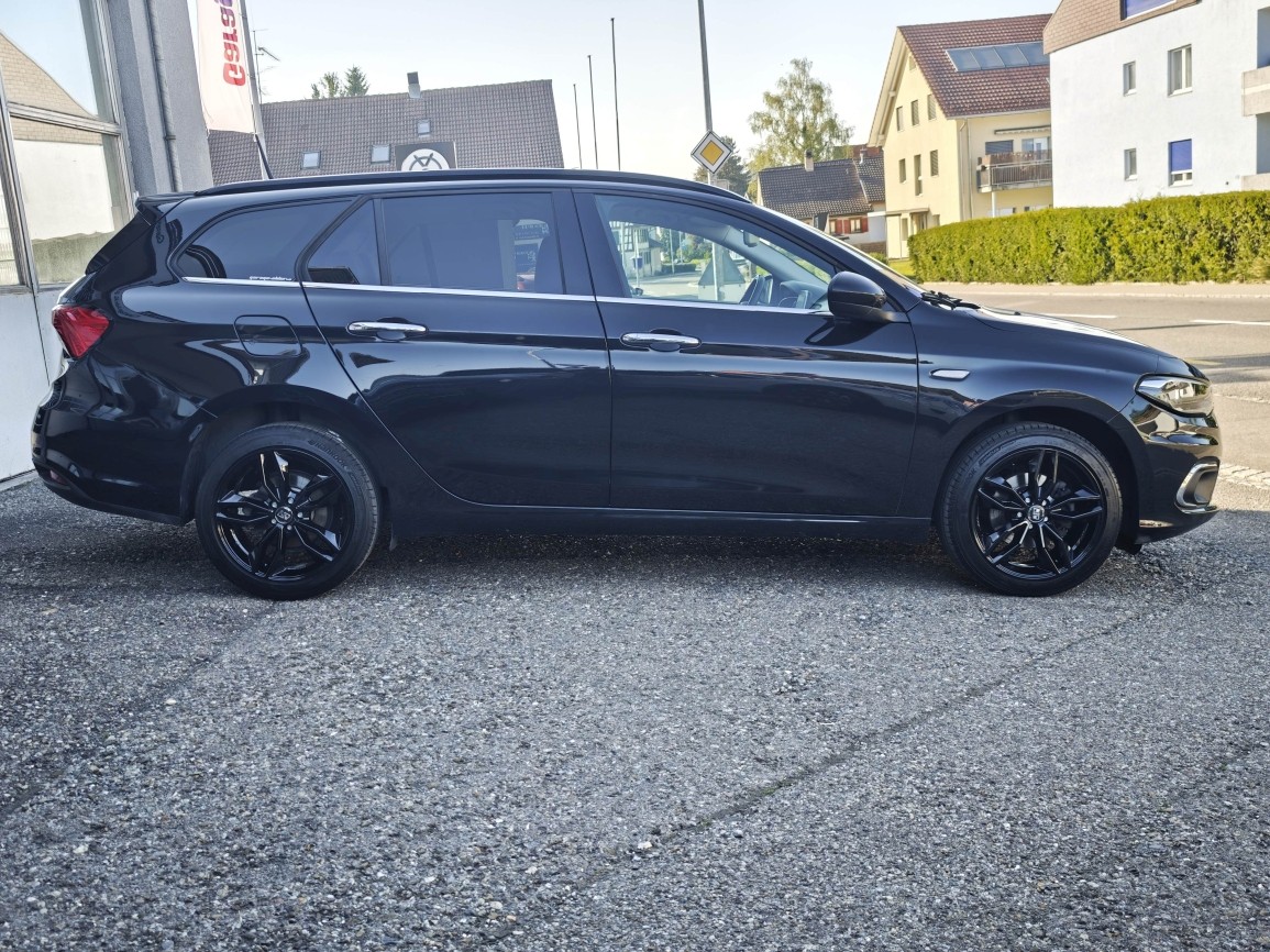 FIAT Tipo SW 1.6 JTD Lounge DCT-image-0