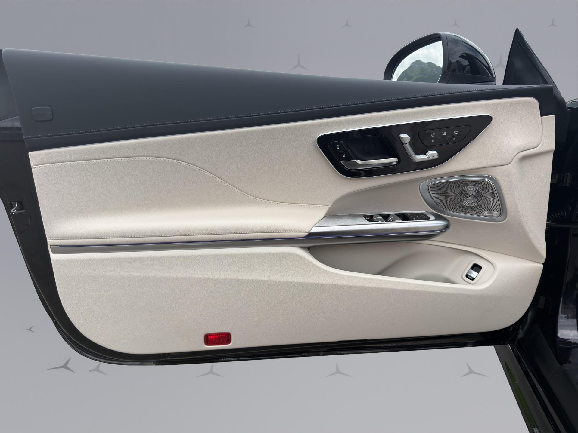 MERCEDES-BENZ CLE 450 AMG Line 4matic Cabriolet-image-14