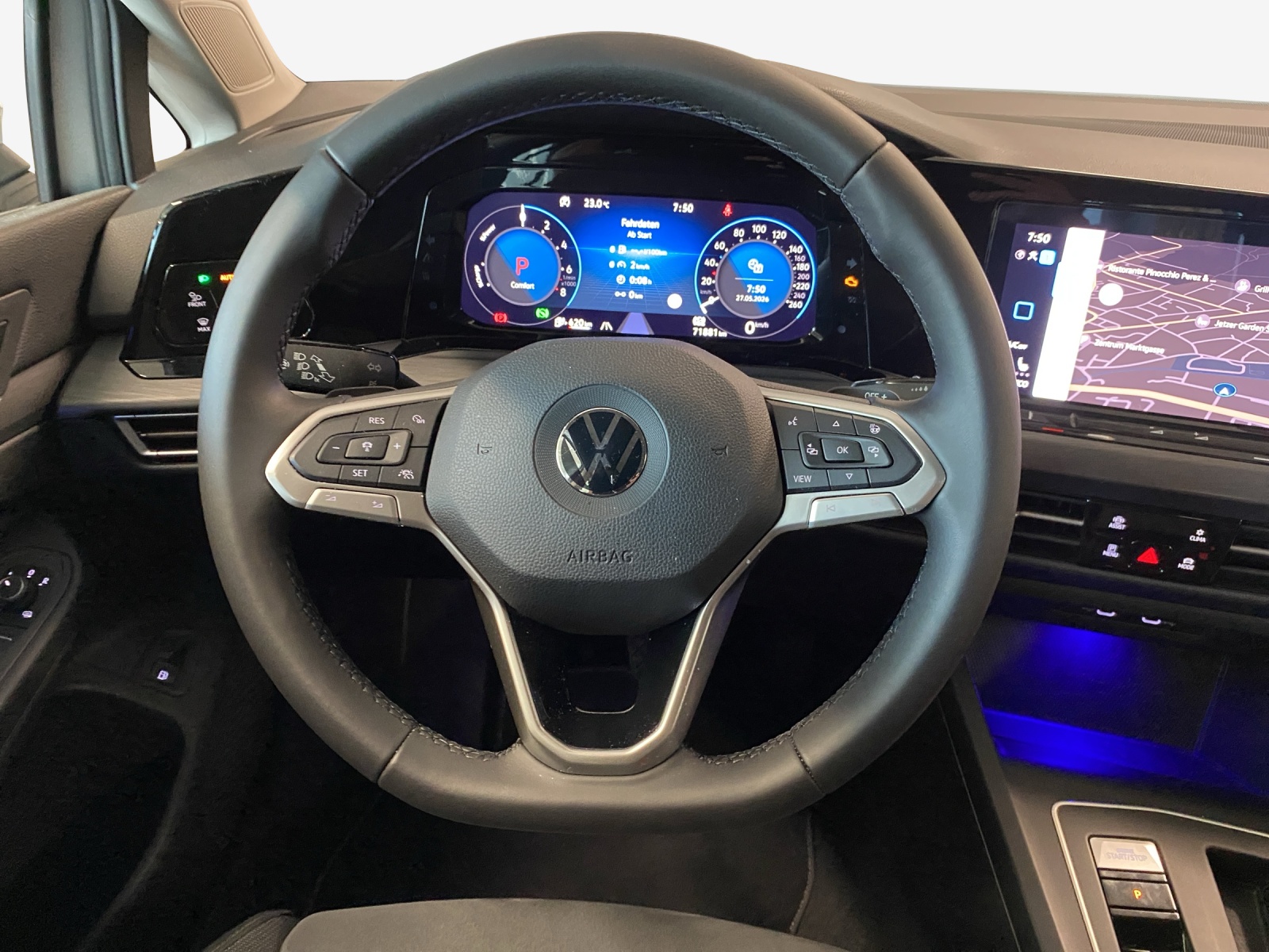 VW Golf 1.4 TSI PHEV Selection-image-10