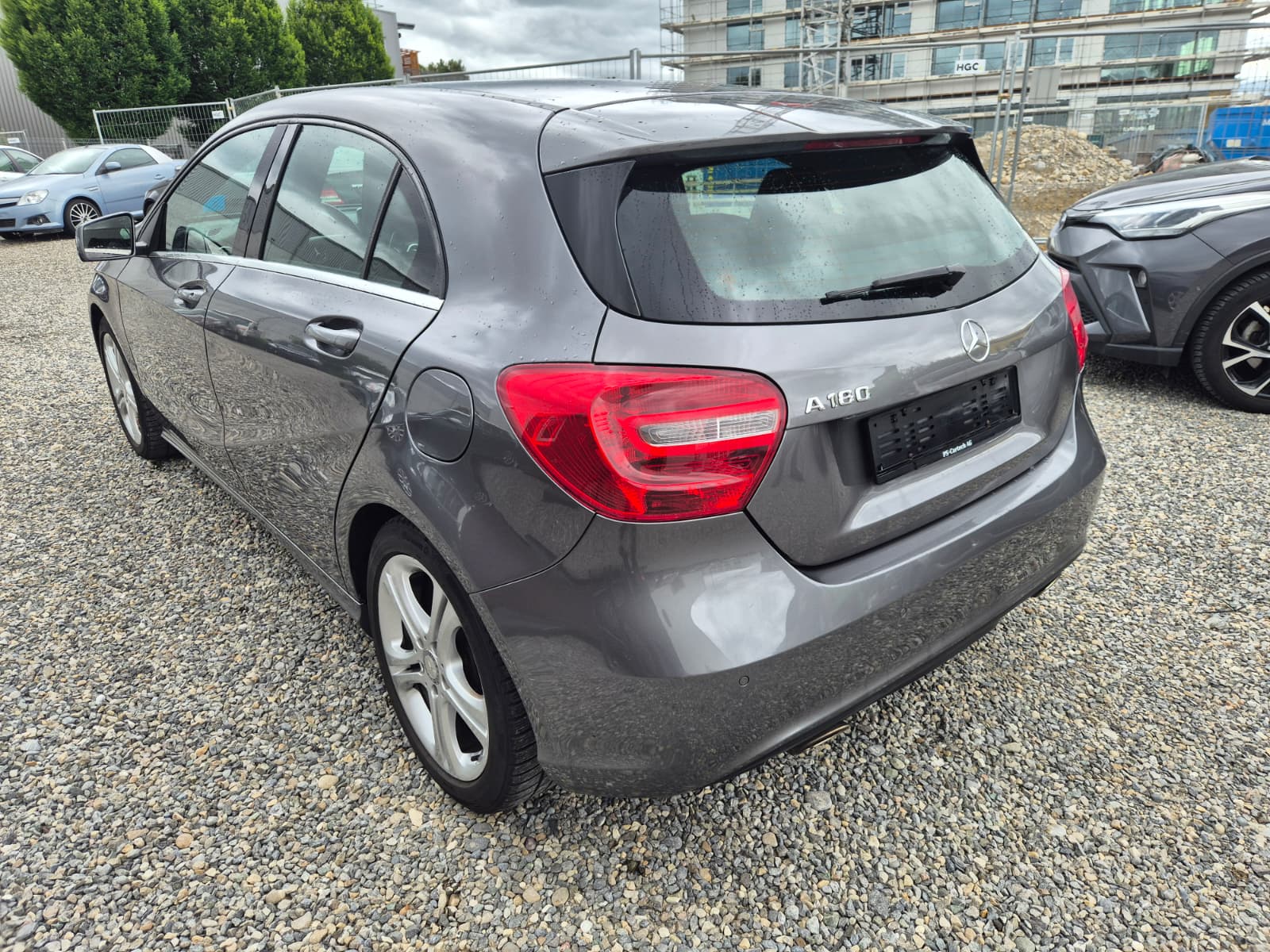MERCEDES-BENZ A 180 Urban 7G-DCT-image-1