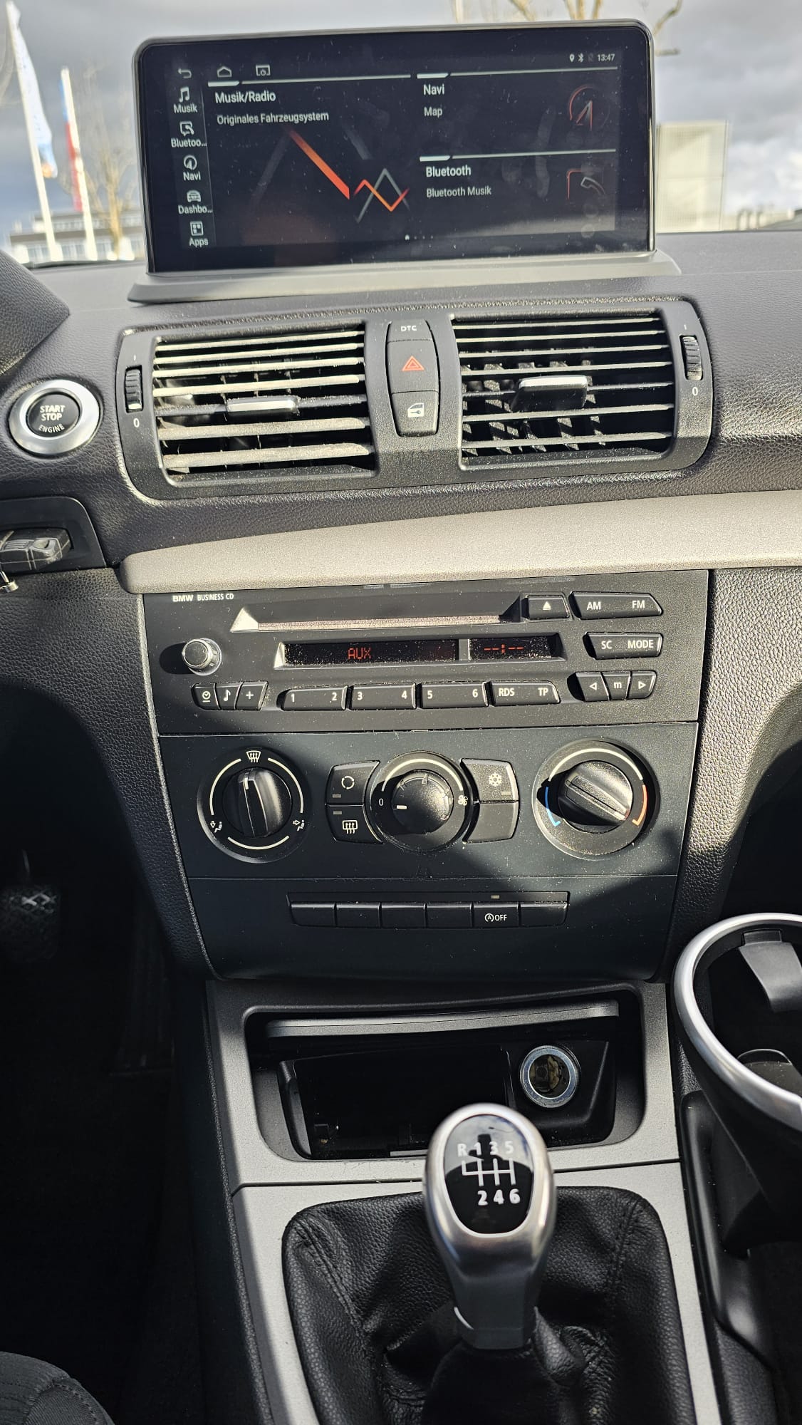 BMW 116i Dynamic Edition-image-5