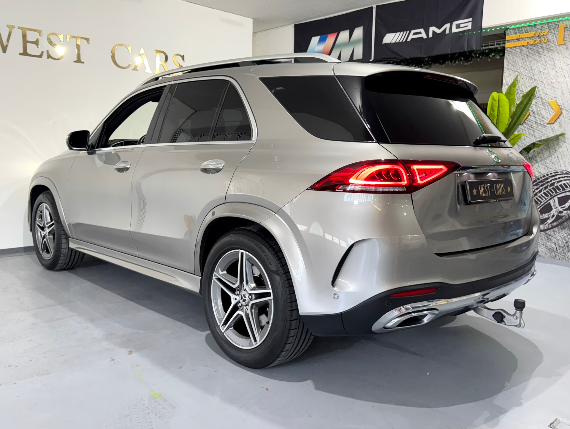 MERCEDES-BENZ GLE 450 4Matic AMG Line 9G-Tronic **Vollausstattung**7 Plätzer**-image-4