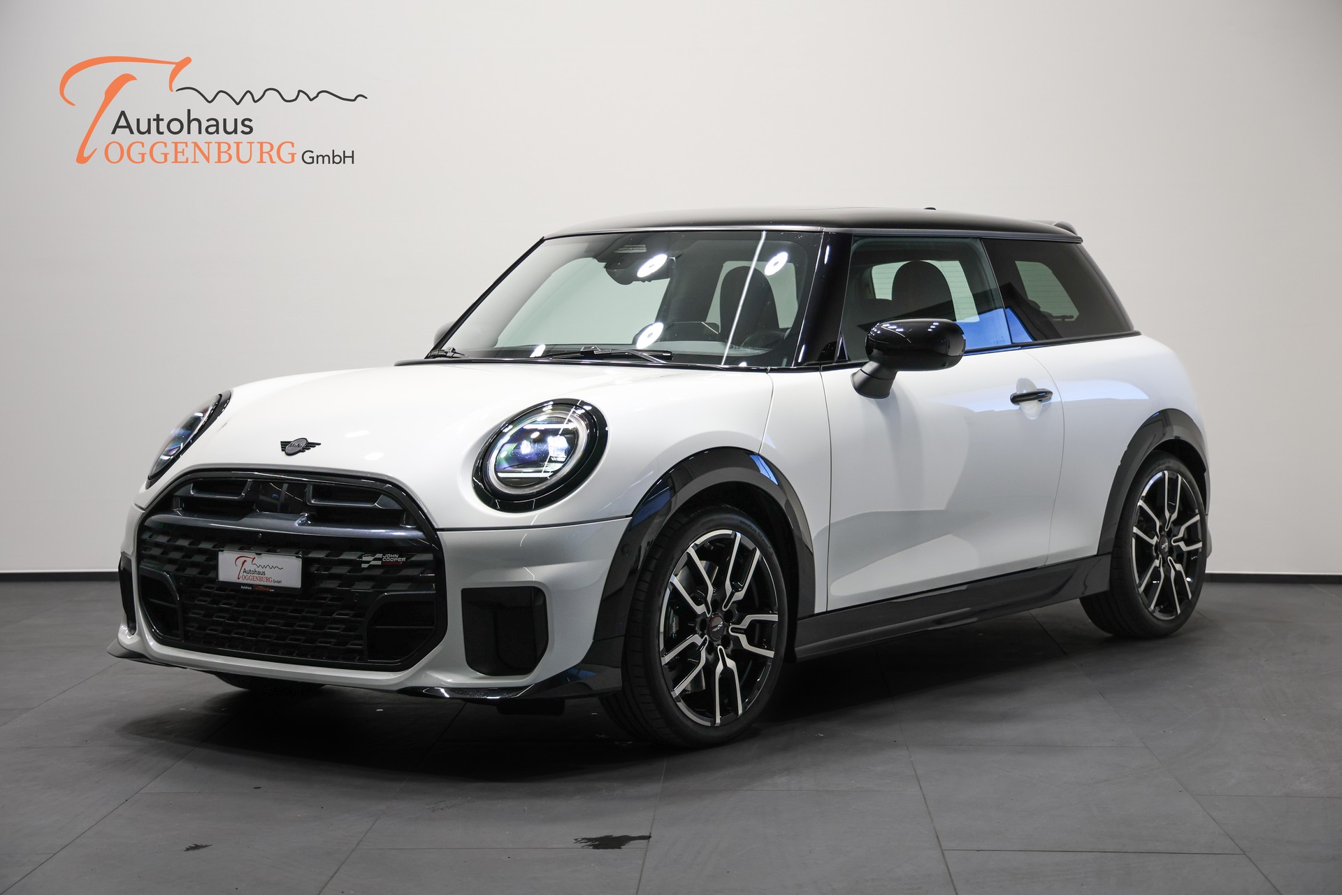 MINI Cooper S DKG John Cooper Works Trim - NEUES MODELL - Paket XL - Panoramadach - MINI Werksgarantie bis 05.2029 --image-2