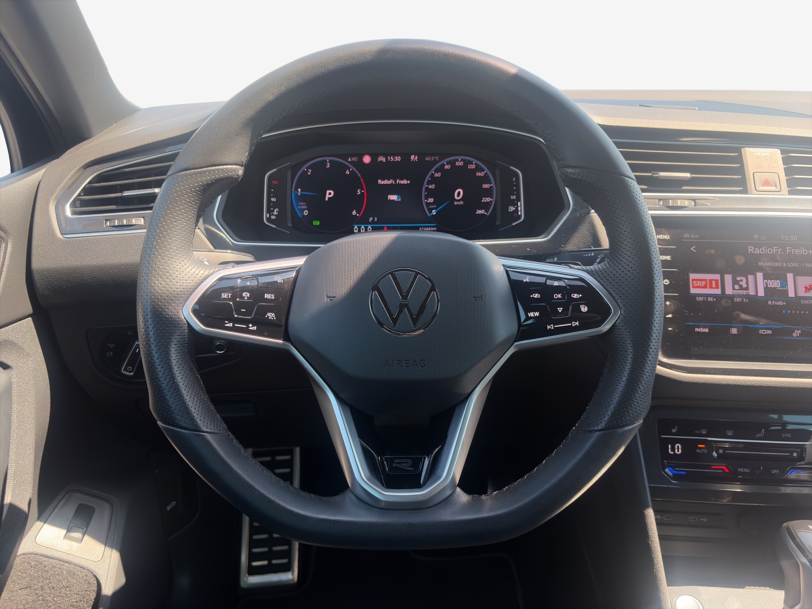 VW Tiguan 2.0 TDI SCR R-Line 4Motion DSG-image-9
