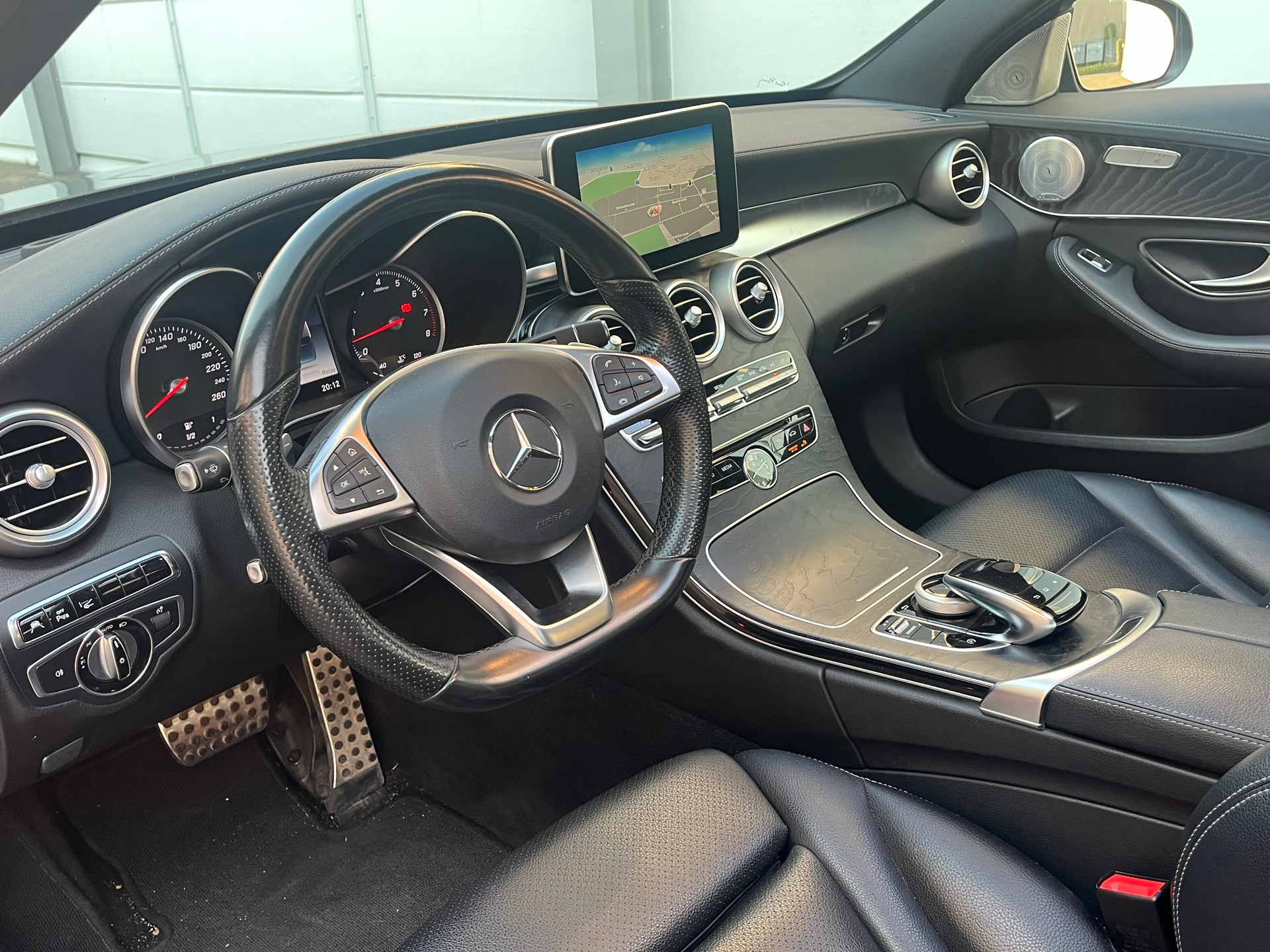 MERCEDES-BENZ C 300 AMG Line 7G-Tronic-image-10
