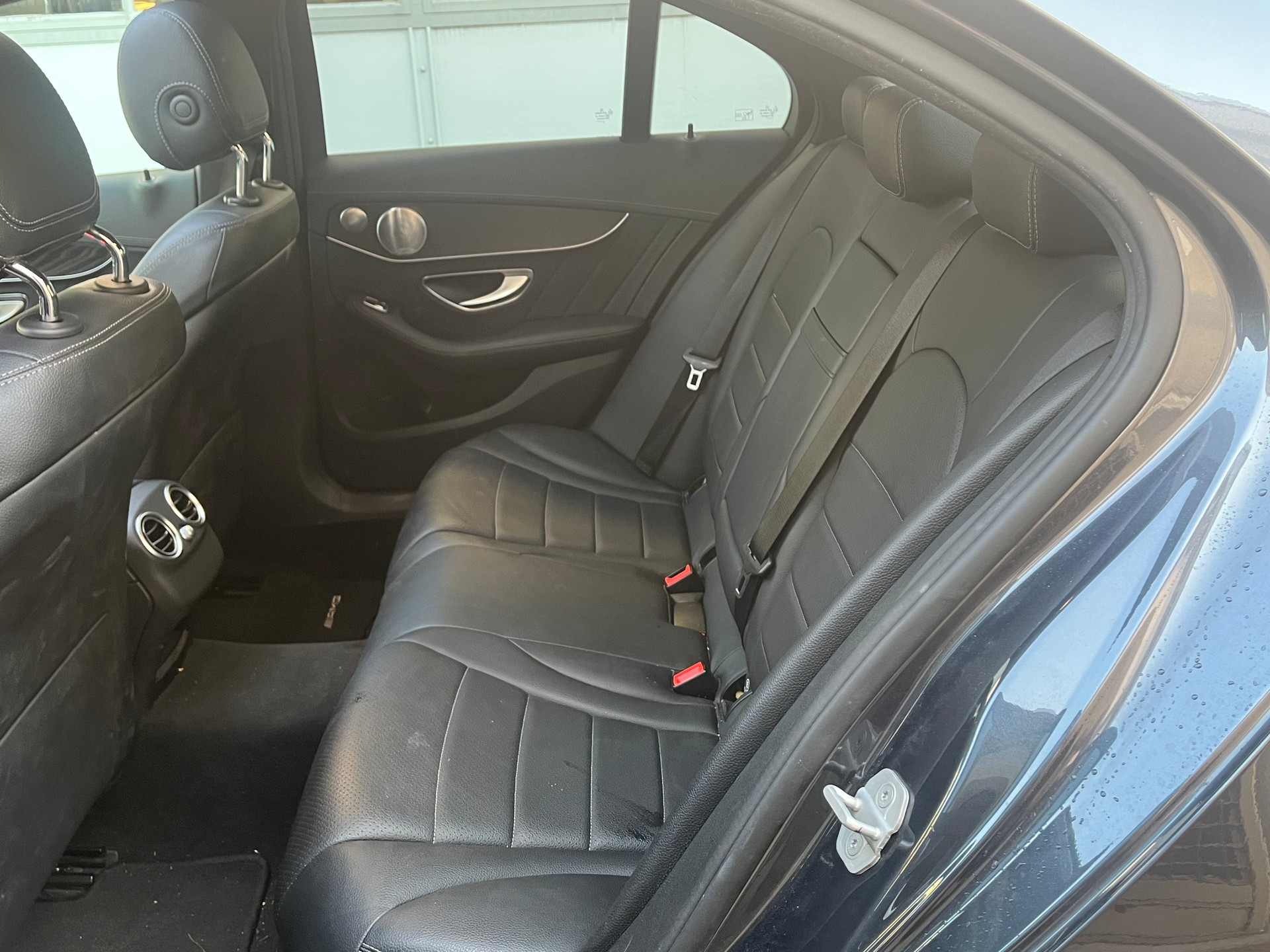 MERCEDES-BENZ C 300 AMG Line 7G-Tronic-image-15