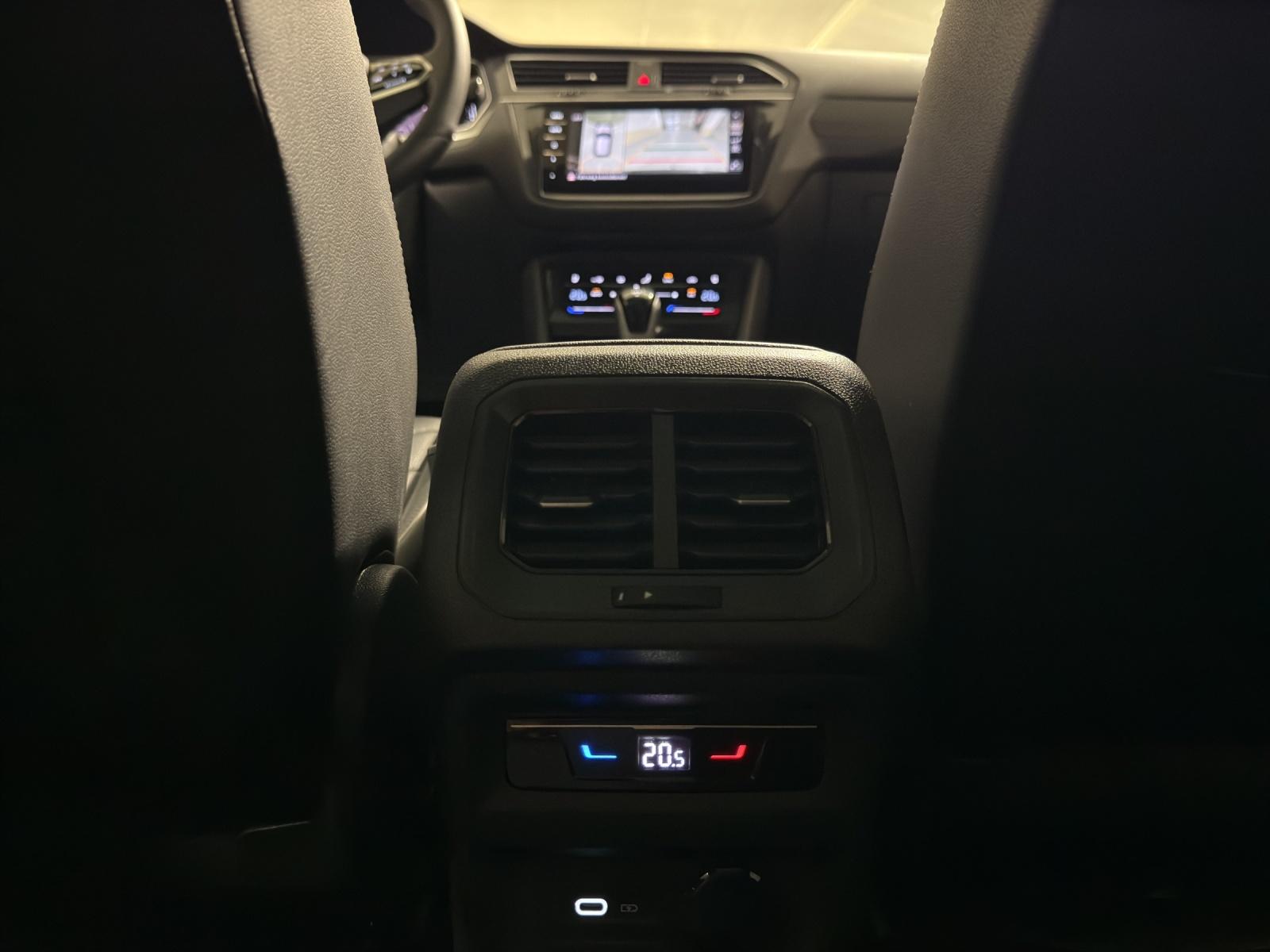 VW Tiguan Allspace 2.0 TSI R-Line DSG 7 Plätzer-image-17