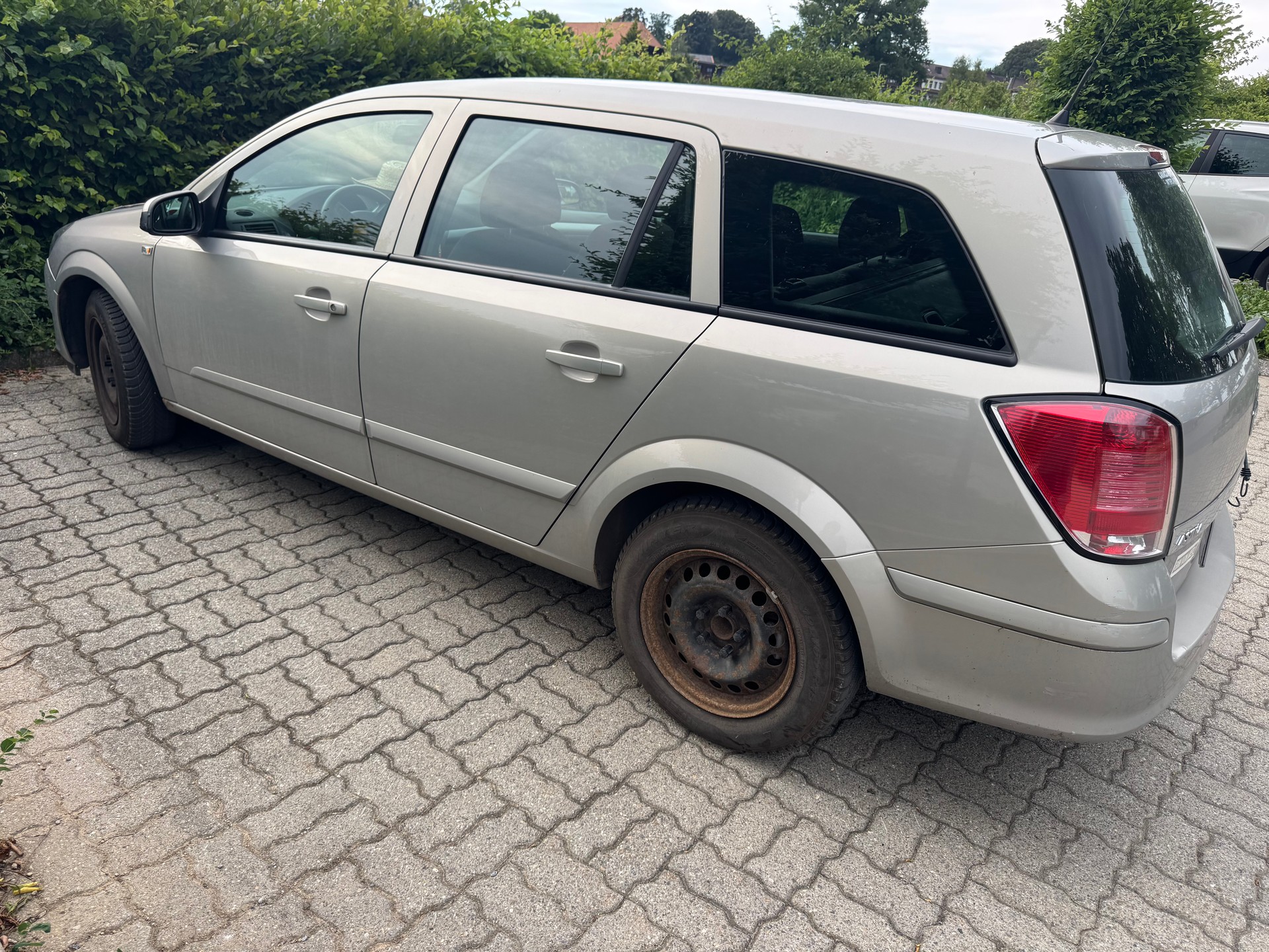 OPEL Astra Caravan 1.6i 16V TP Sport-image-8