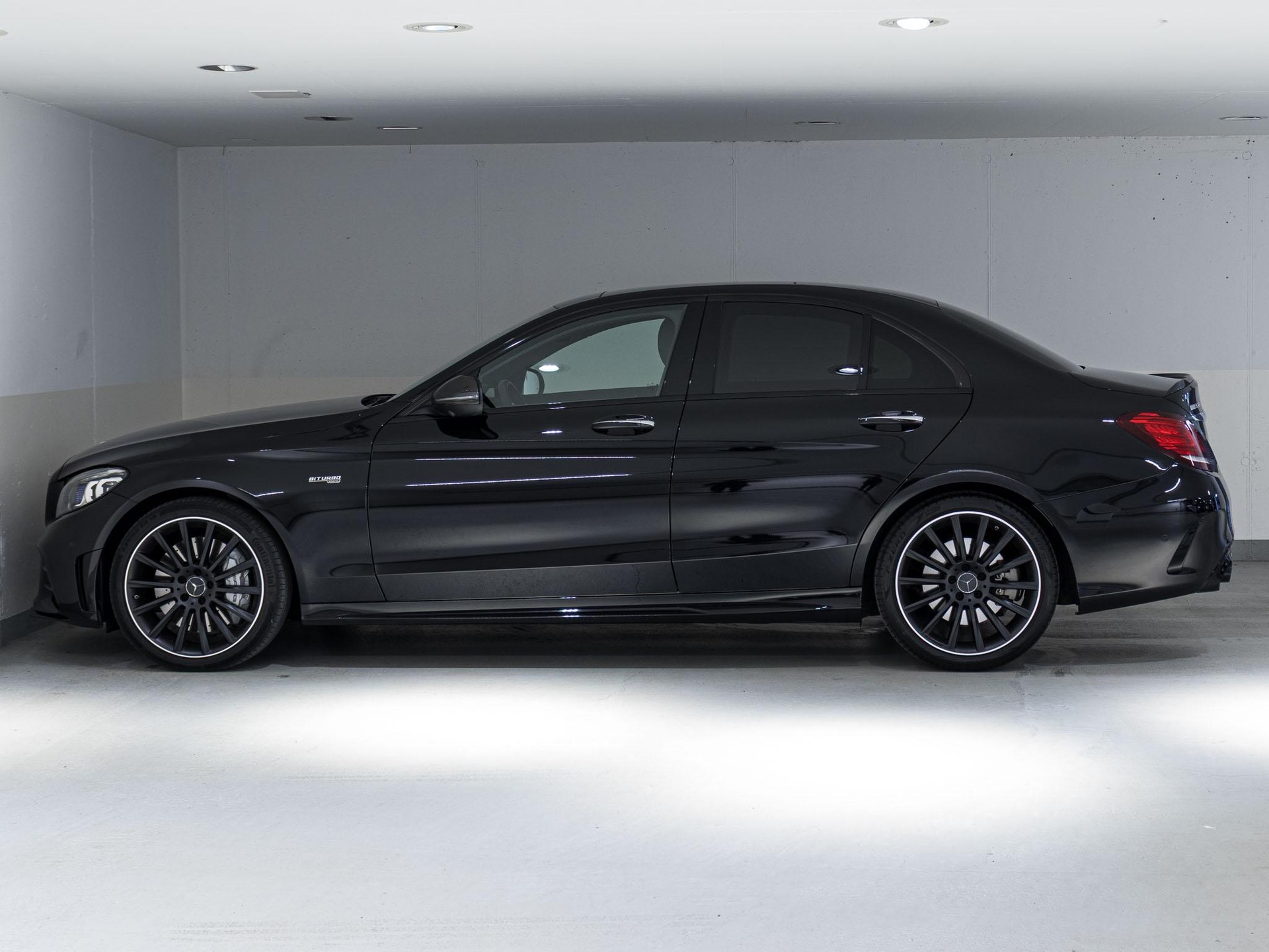 MERCEDES-BENZ C 43 AMG 4MATIC-image-4