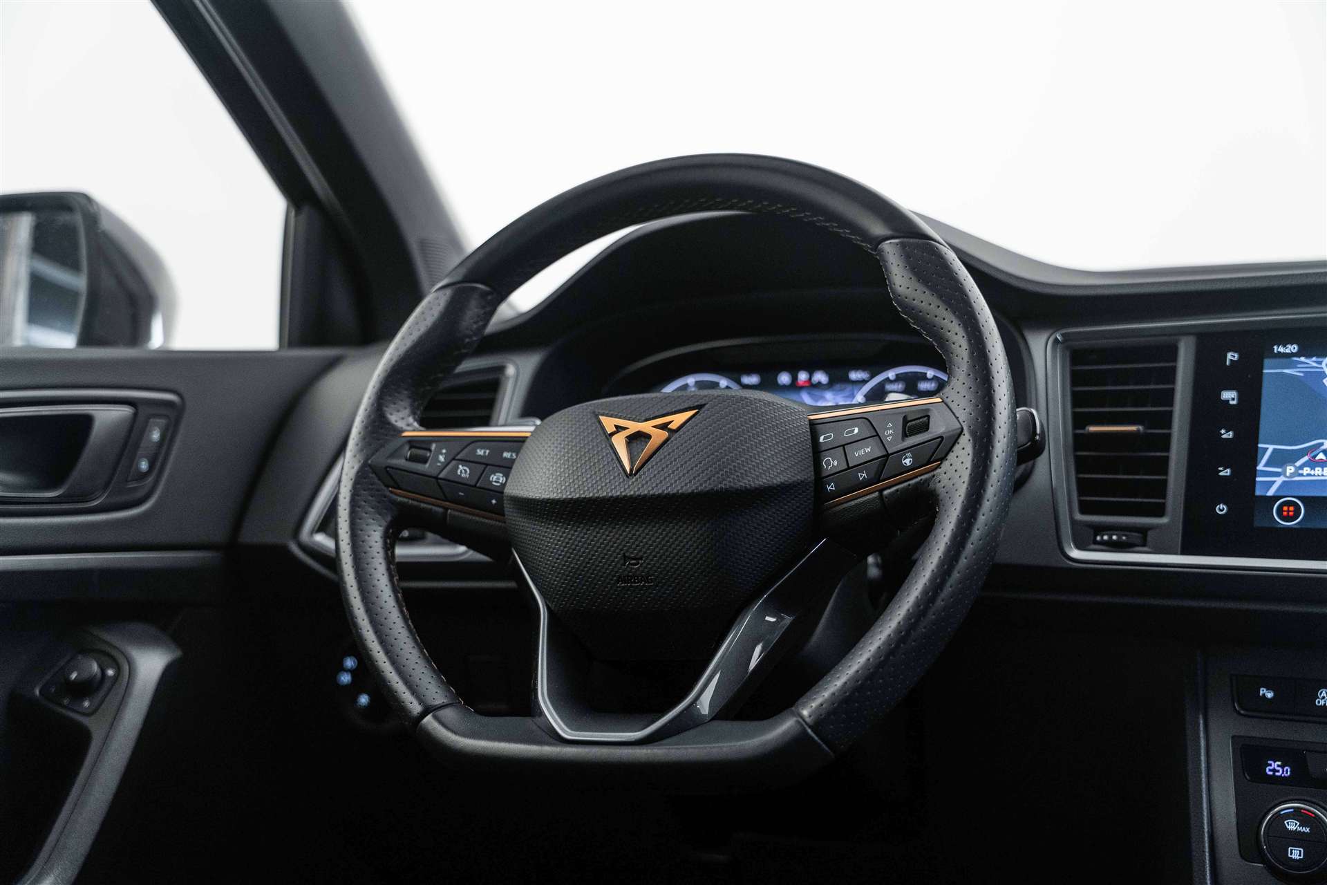 CUPRA Ateca 2.0TSI VZ 4Drive DSG 300PS-image-10