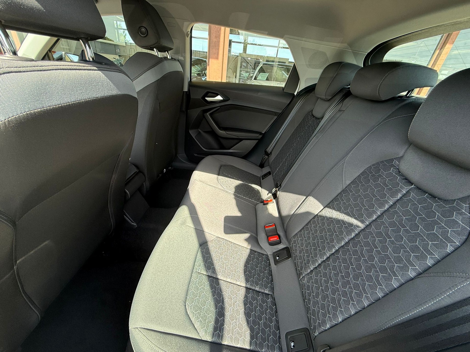 AUDI A1 Sportback 30 TFSI S Line S-tronic-image-7